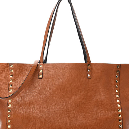 Valentino Garavani Pebbled Calfskin Medium Rockstud Reversible Tote Black Light Cuir 22 of 22