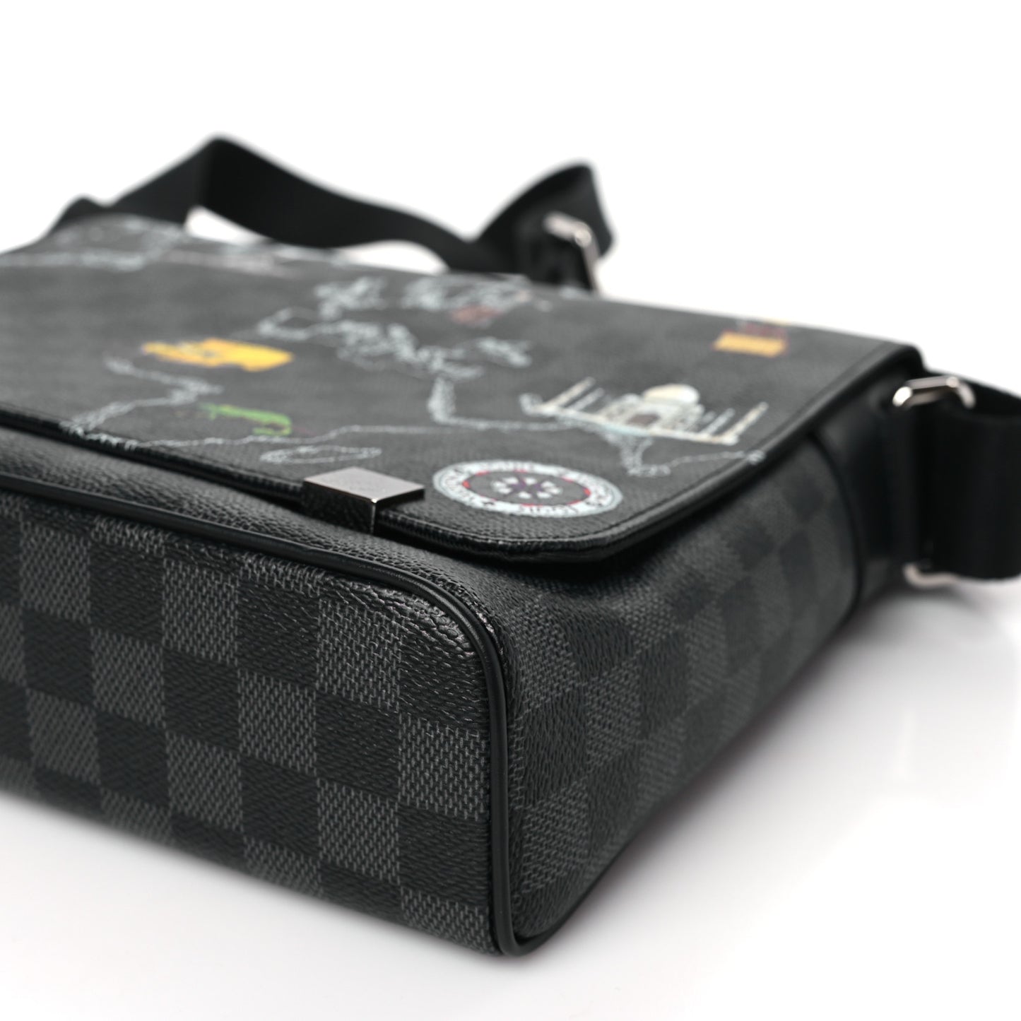 Damier Graphite World Map District PM