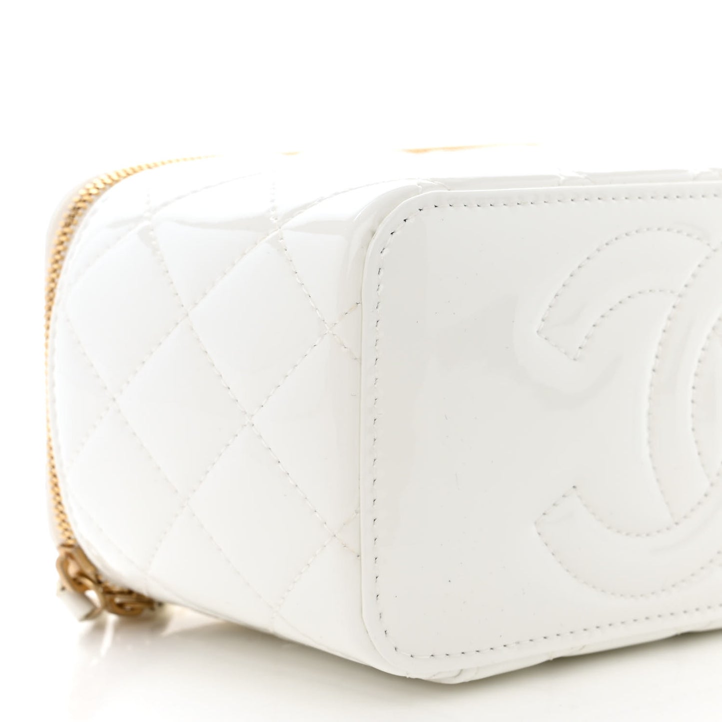 Patent Enamel Quilted Small Coco Hearts Vanity Case With Chain White