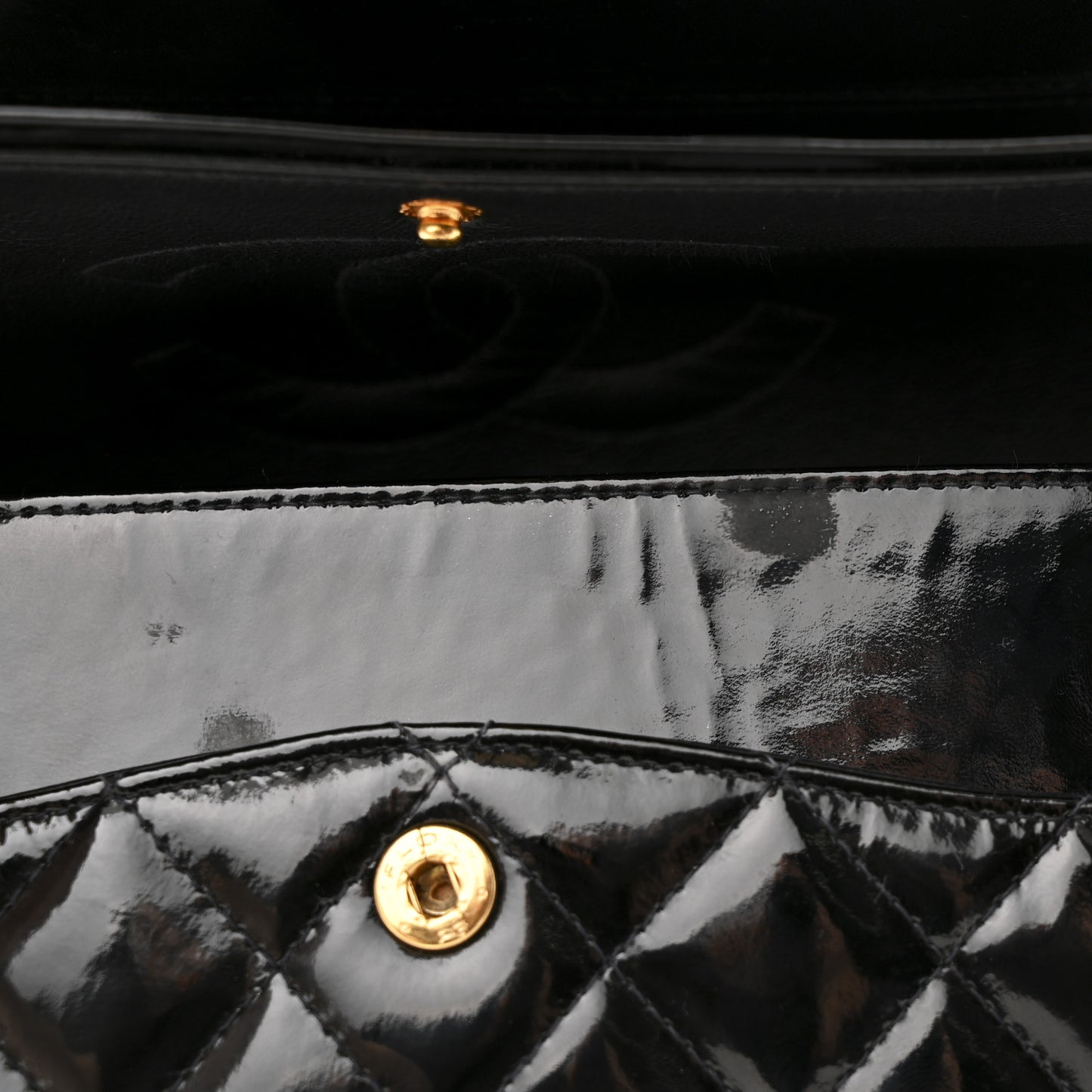 Patent Quilted Medium Double Flap Black