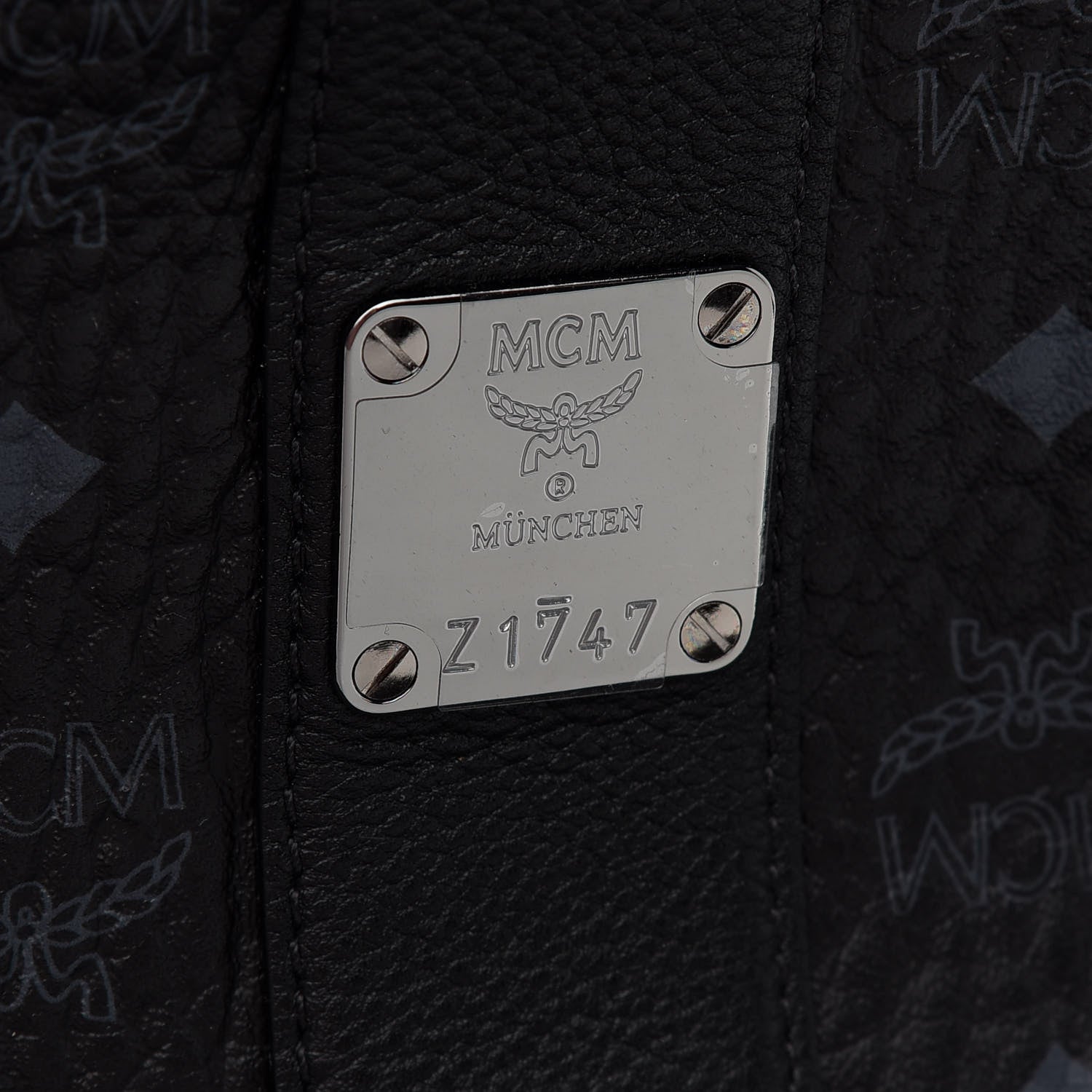 MCM Visetos Large Liz Reversible Shopper Tote Black 10 of 15