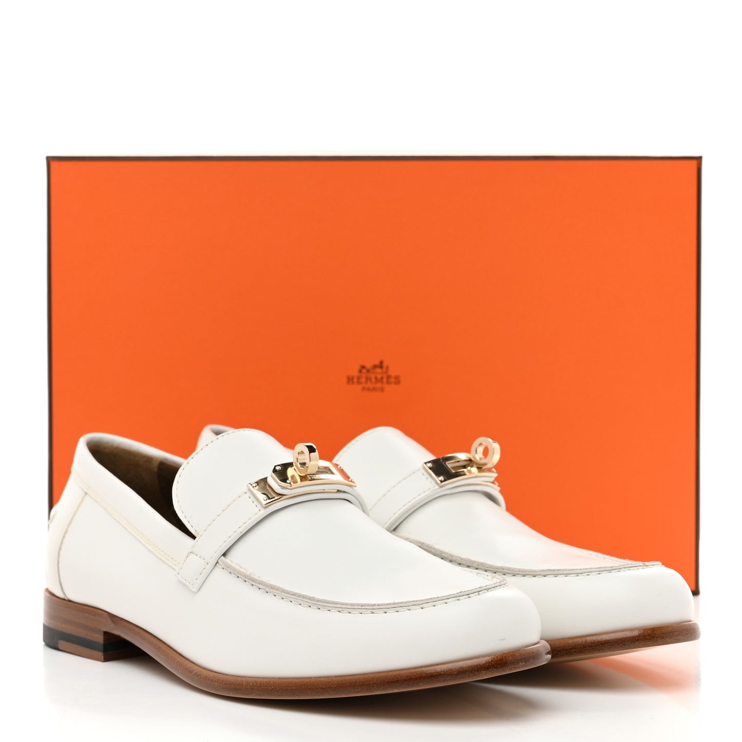 Calfskin Womens Destin Loafers 38.5 White