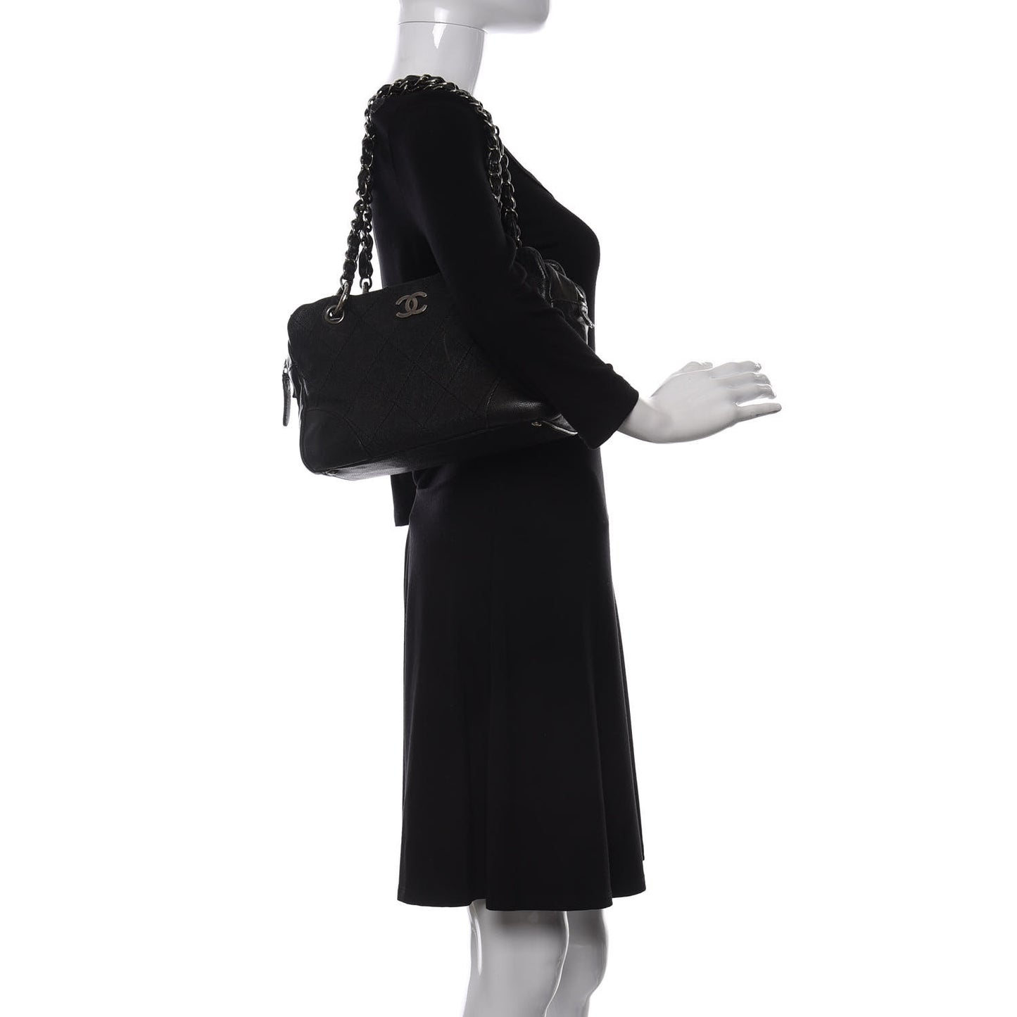 Distressed Caviar Outdoor Ligne Tote Black