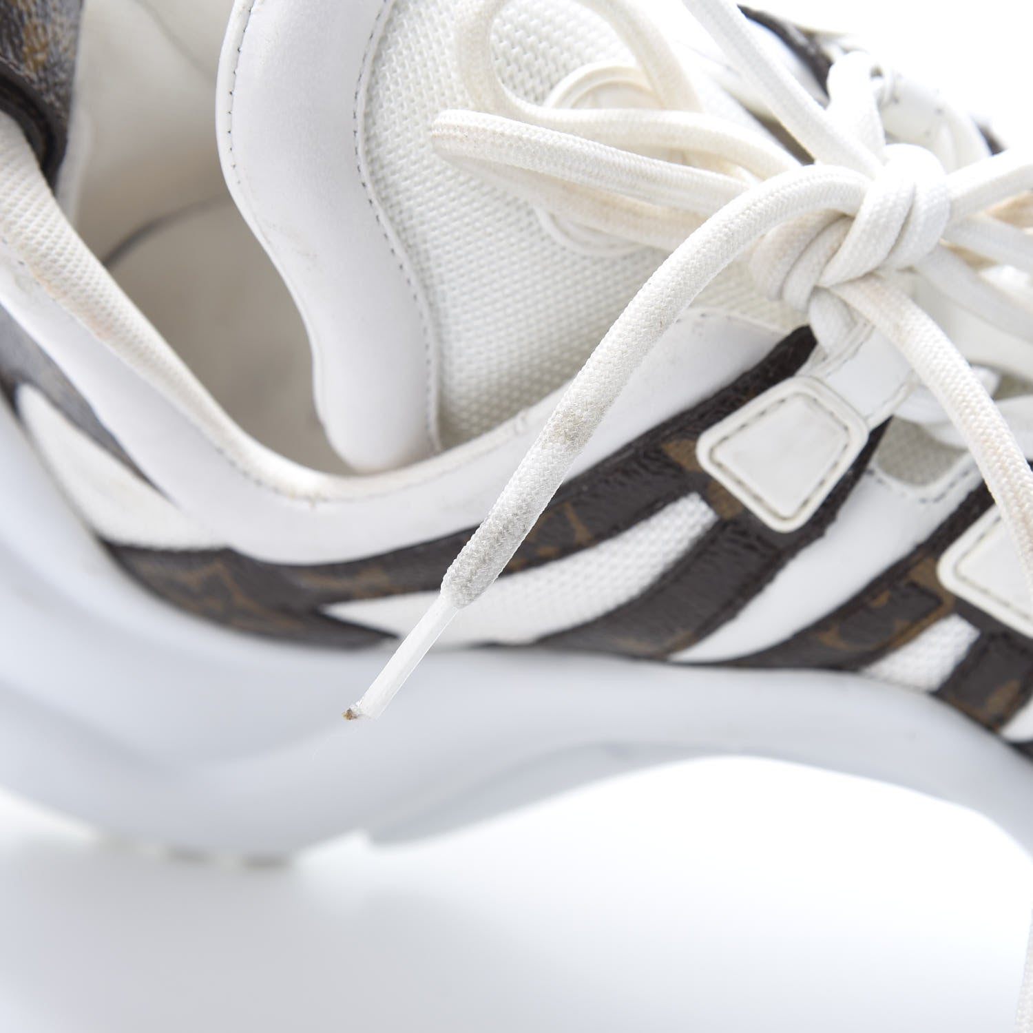 Louis Vuitton Patent Monogram LV Archlight Sneakers 39.5 White 8 of 12
