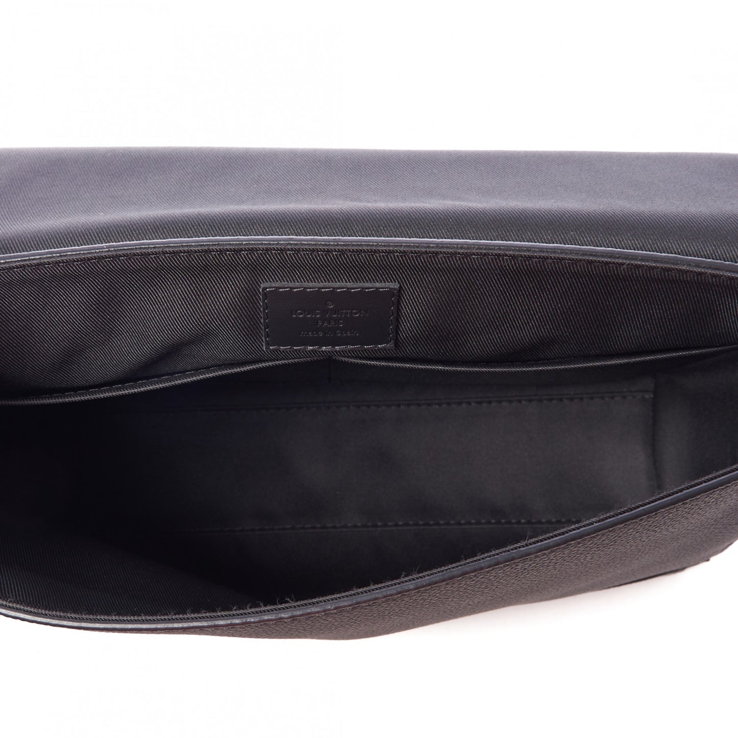 Calfskin Aerogram Messenger Black