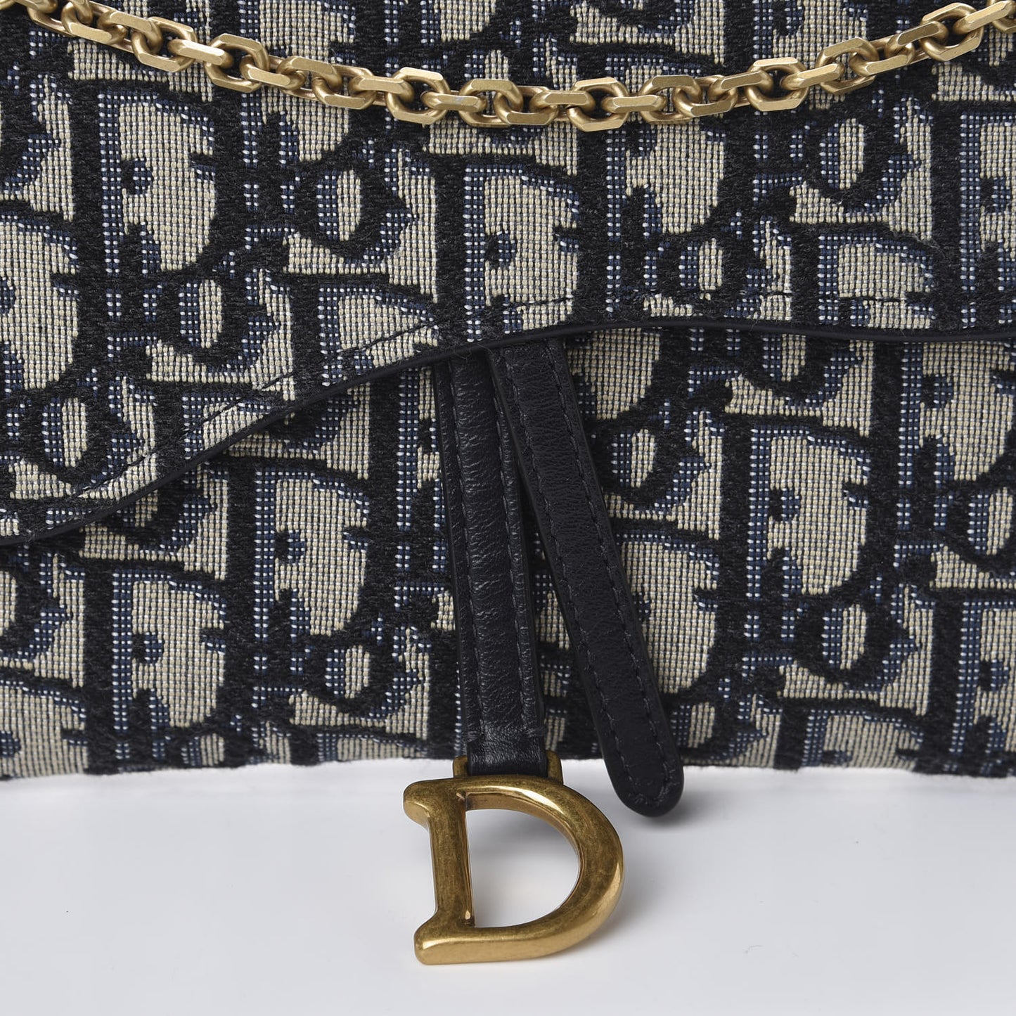 Oblique Saddle Chain Long Wallet Blue