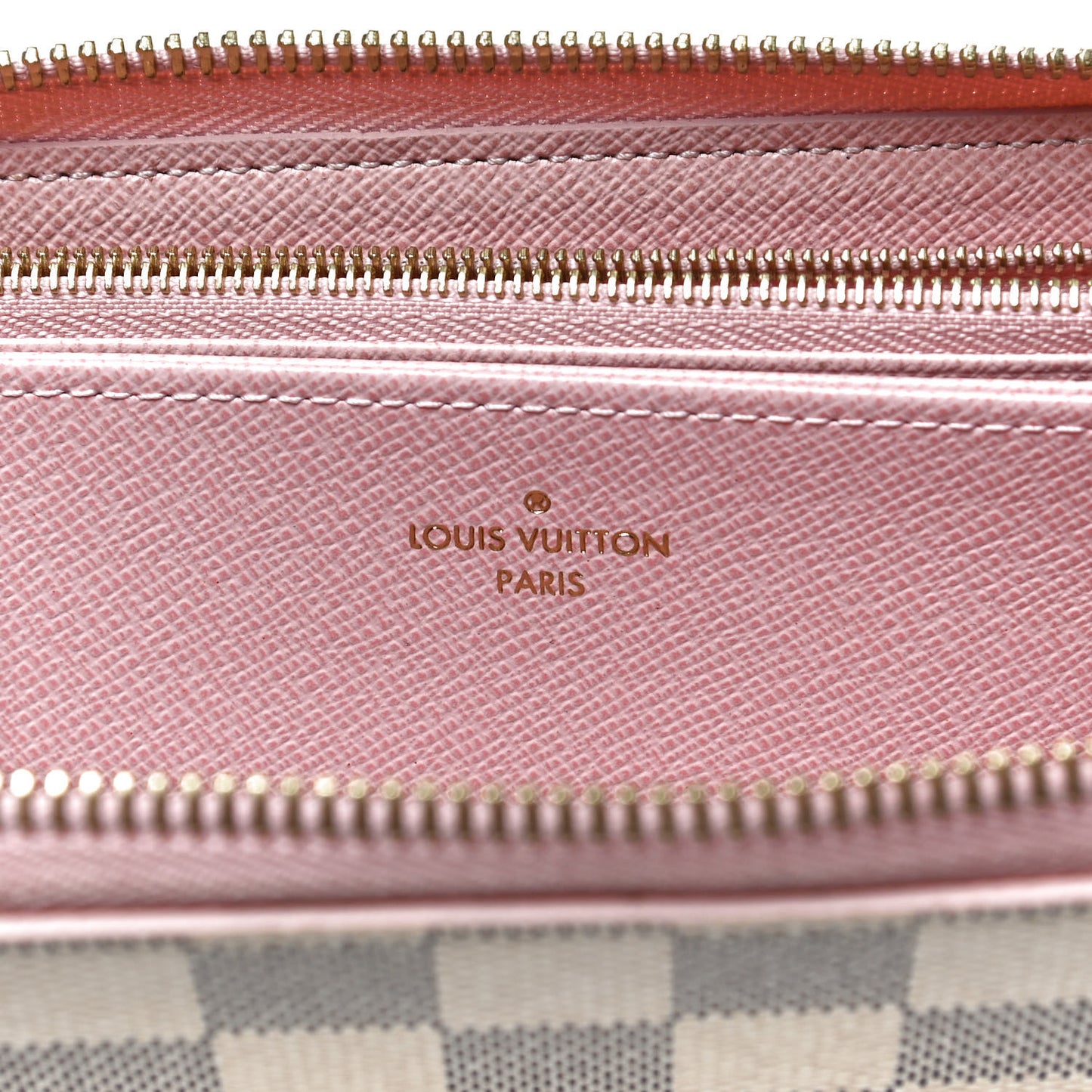 Damier Azur Zippy Wallet Rose Ballerine