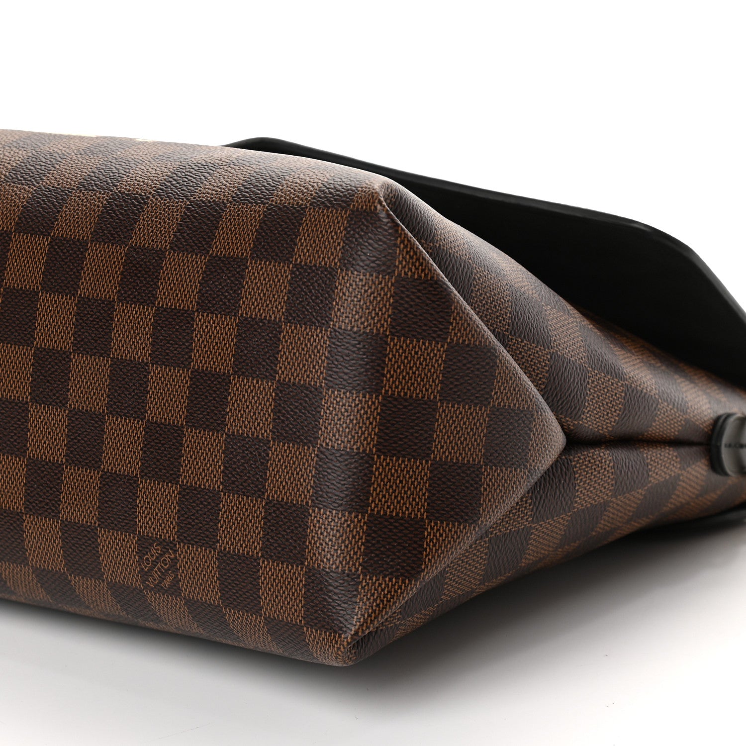 Louis Vuitton Damier Ebene Beaubourg MM 8 of 8