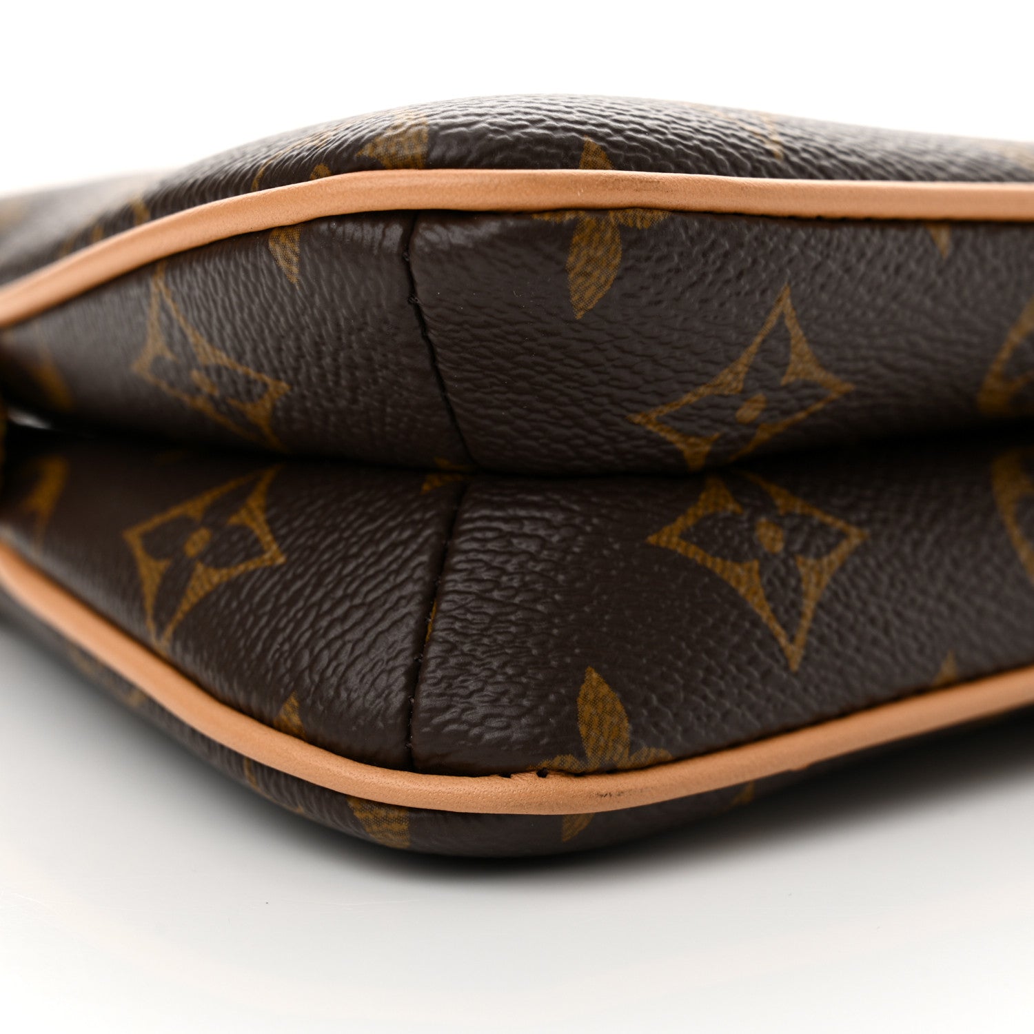 Louis Vuitton Monogram Liv Pochette 9 of 10