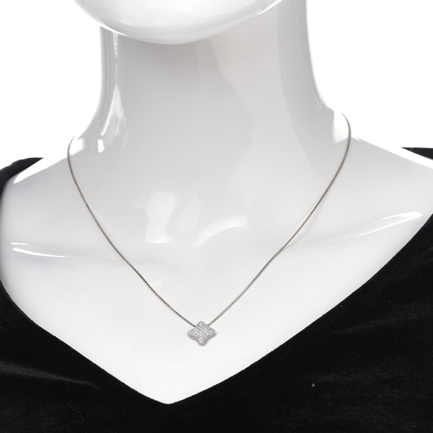 David Yurman 18K White Gold Diamond Quatrefoil Pendant Necklace 2 of 5