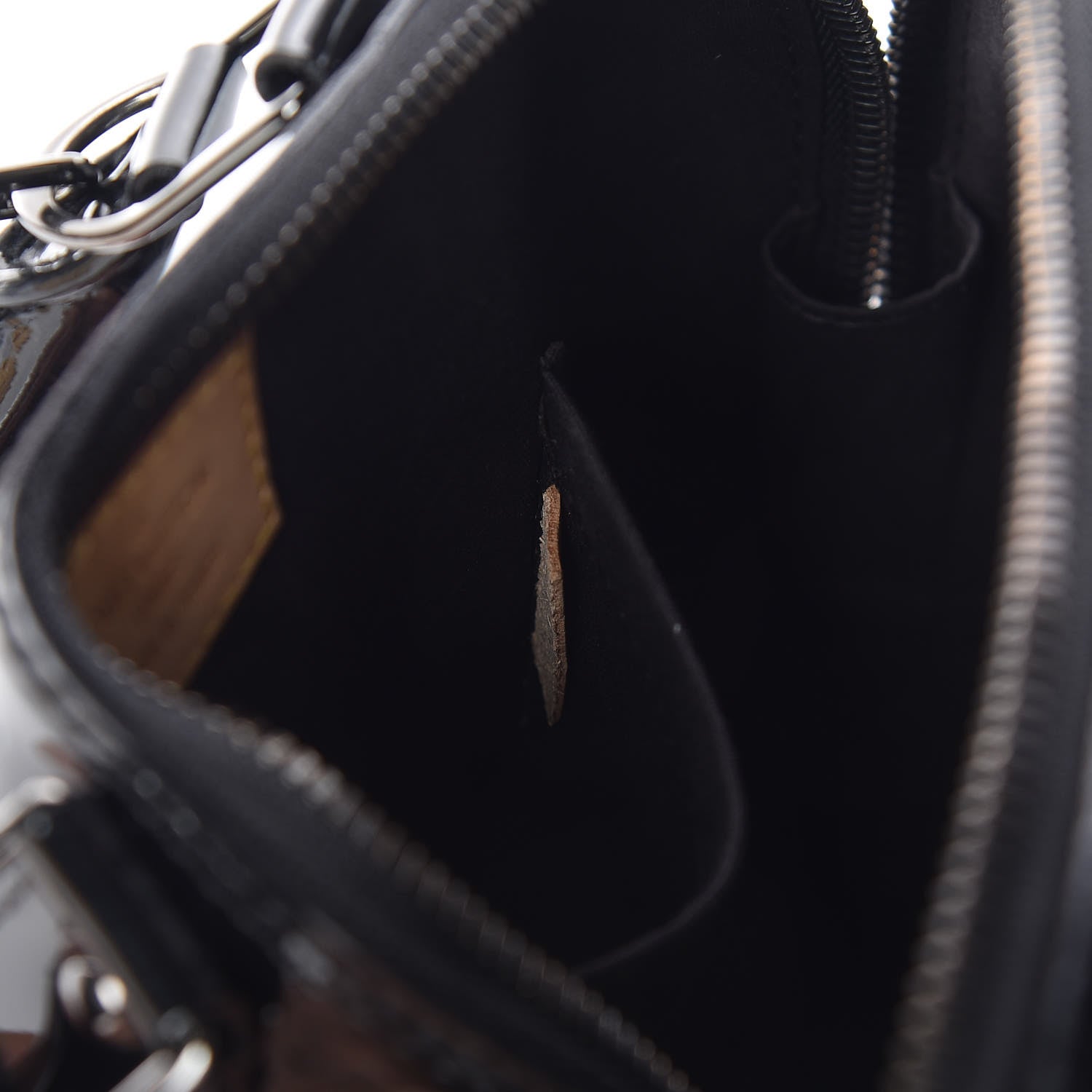 Louis Vuitton Vernis Alma BB Noir Magnetique 7 of 9