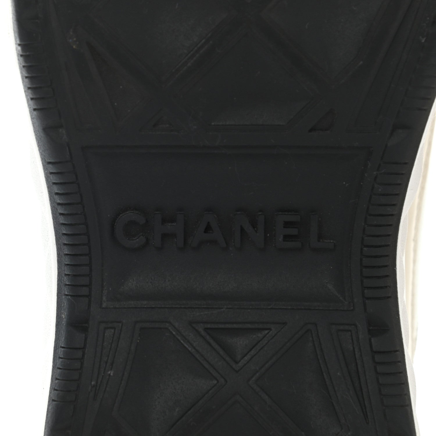 Chanel Velvet Calfskin Mixed Fibers CC Sneakers 37 Ivory Black 8 of 13