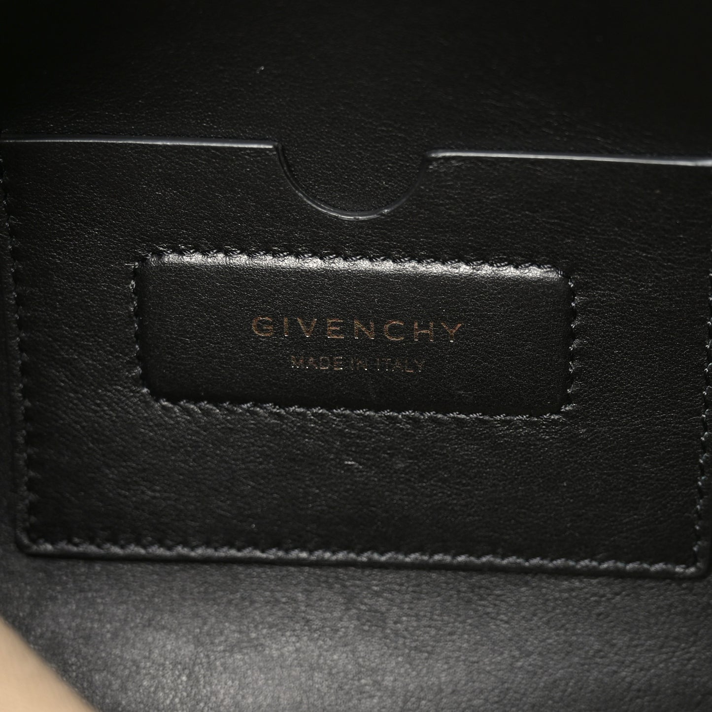 Smooth Calfskin Small Soft Antigona Black