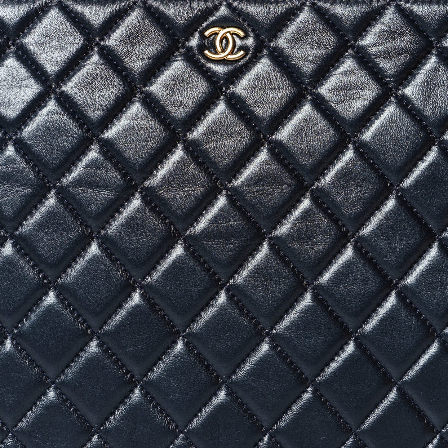 Lambskin Quilted Pearl Crush Medium Cosmetic Case Dark Blue