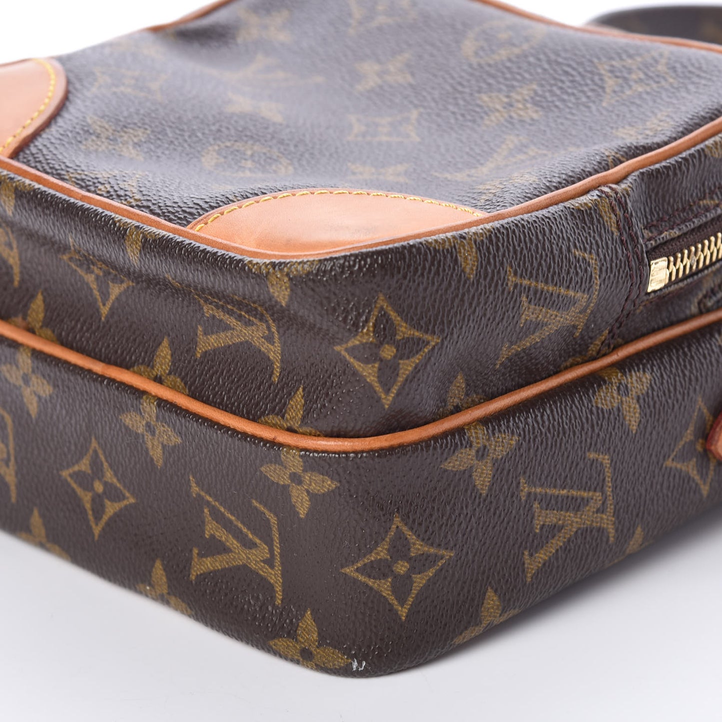 Monogram Amazone