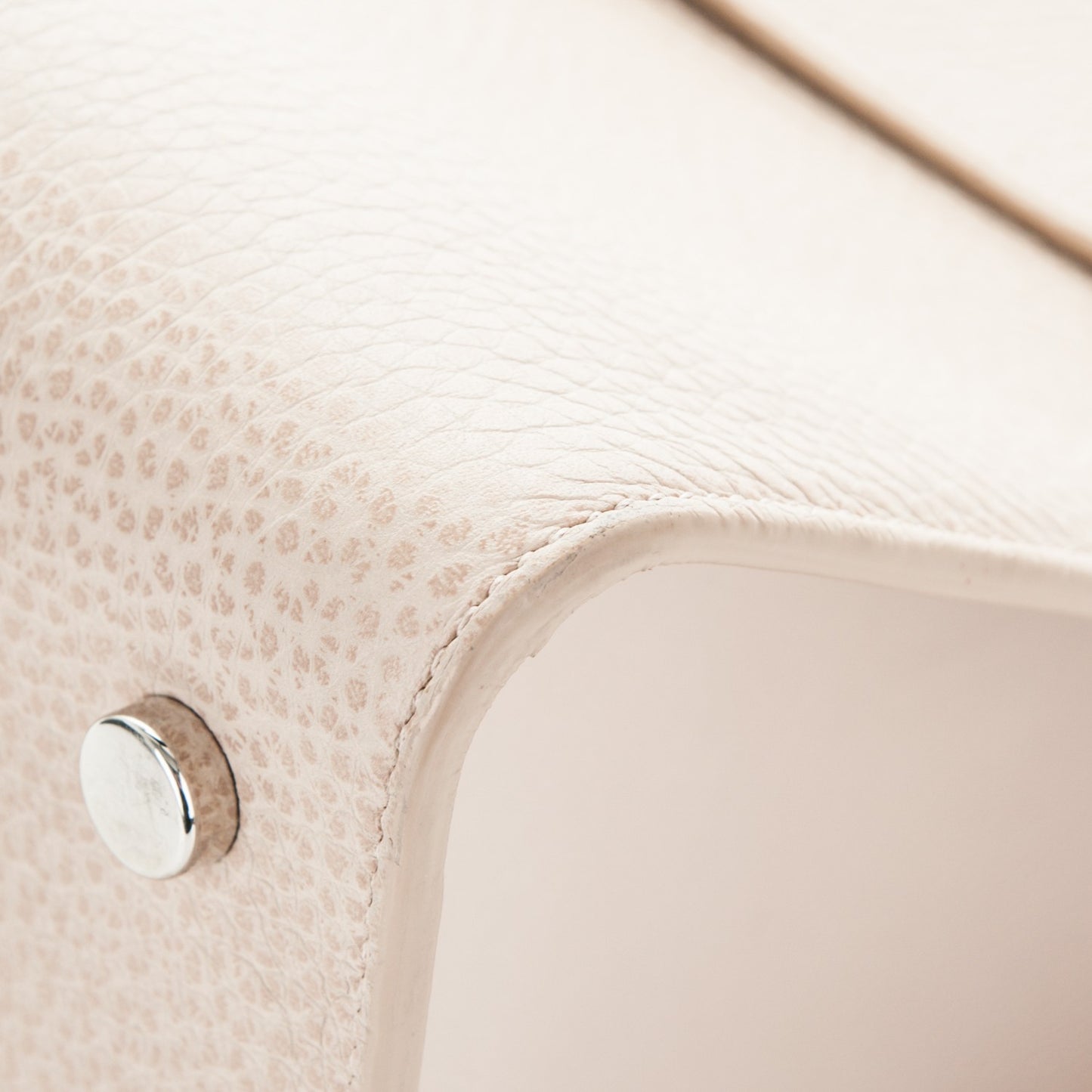 Grained Calfskin Medium Diorever Flap Tapioca