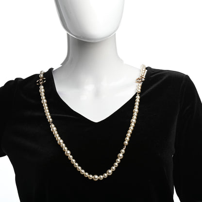 Chanel Pearl CC Star Necklace Light Gold 2 of 5