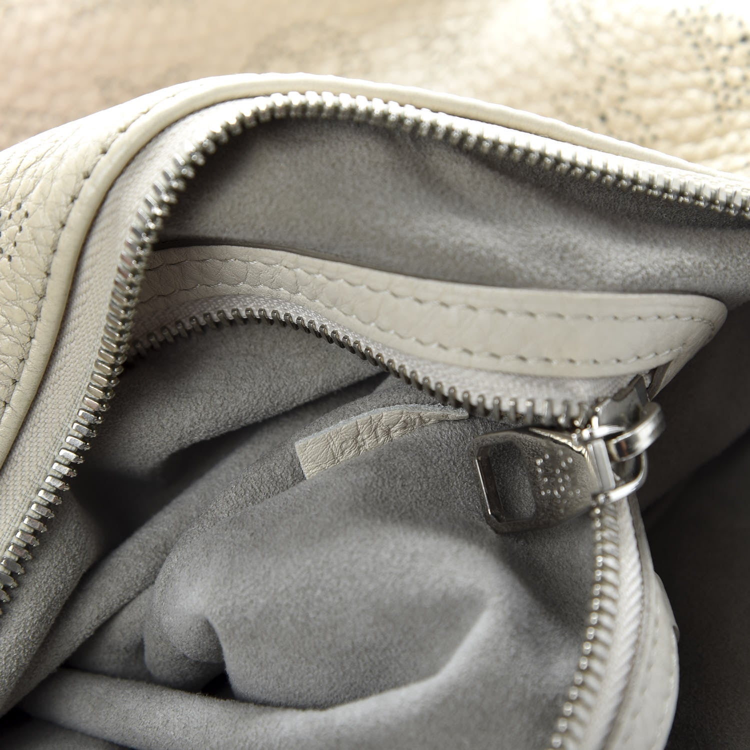 Louis Vuitton Mahina Selene PM Ivory 8 of 8