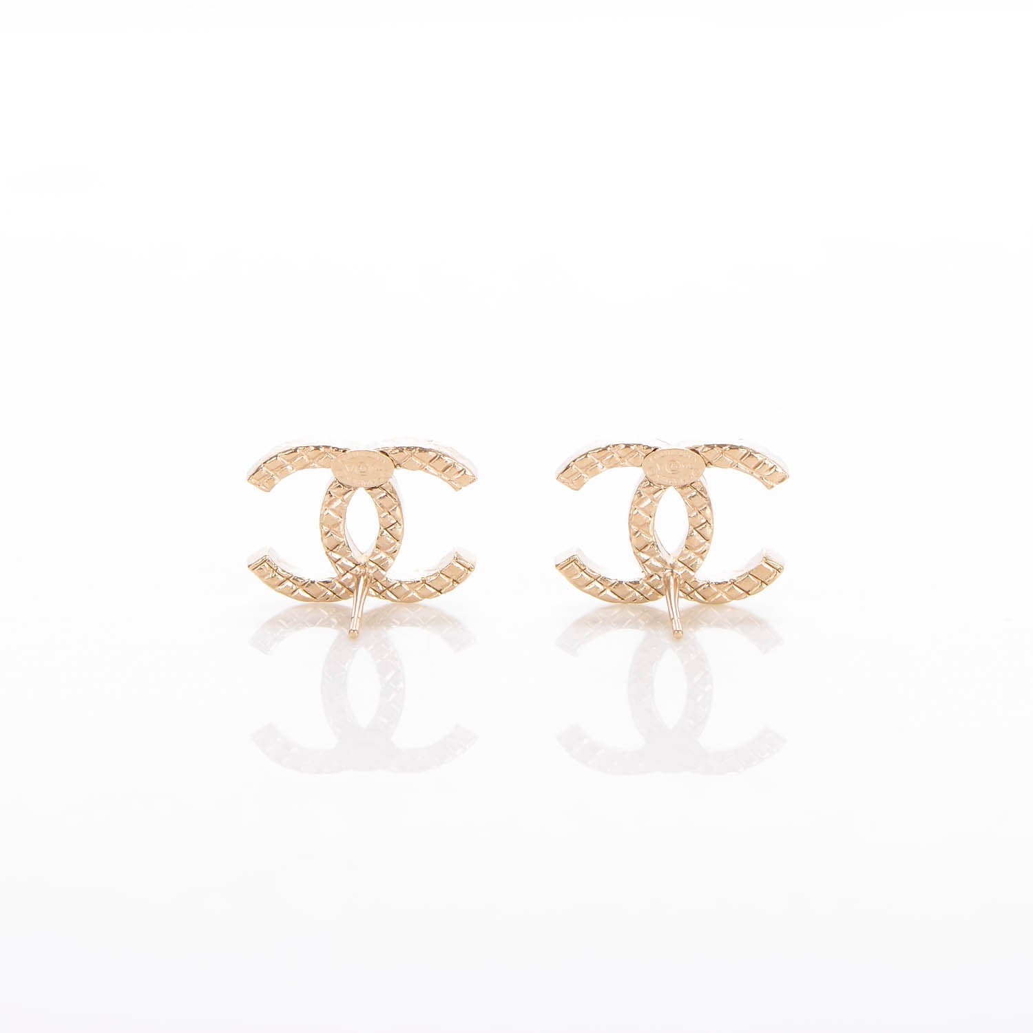 Chanel Quilted CC Earrings Light Gold 3 of 5
