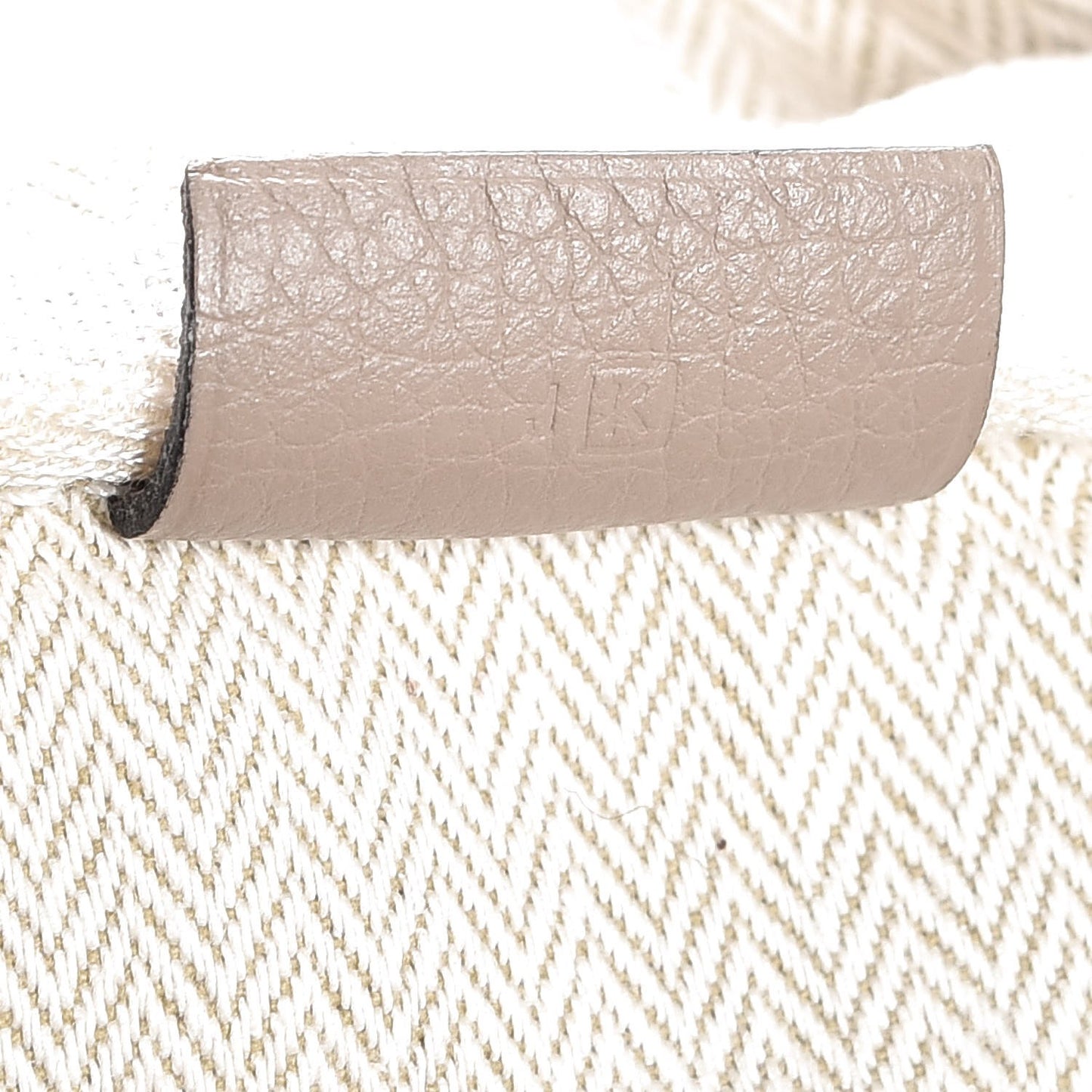 Taurillon Clemence Victoria II 35 Gris Tourterelle