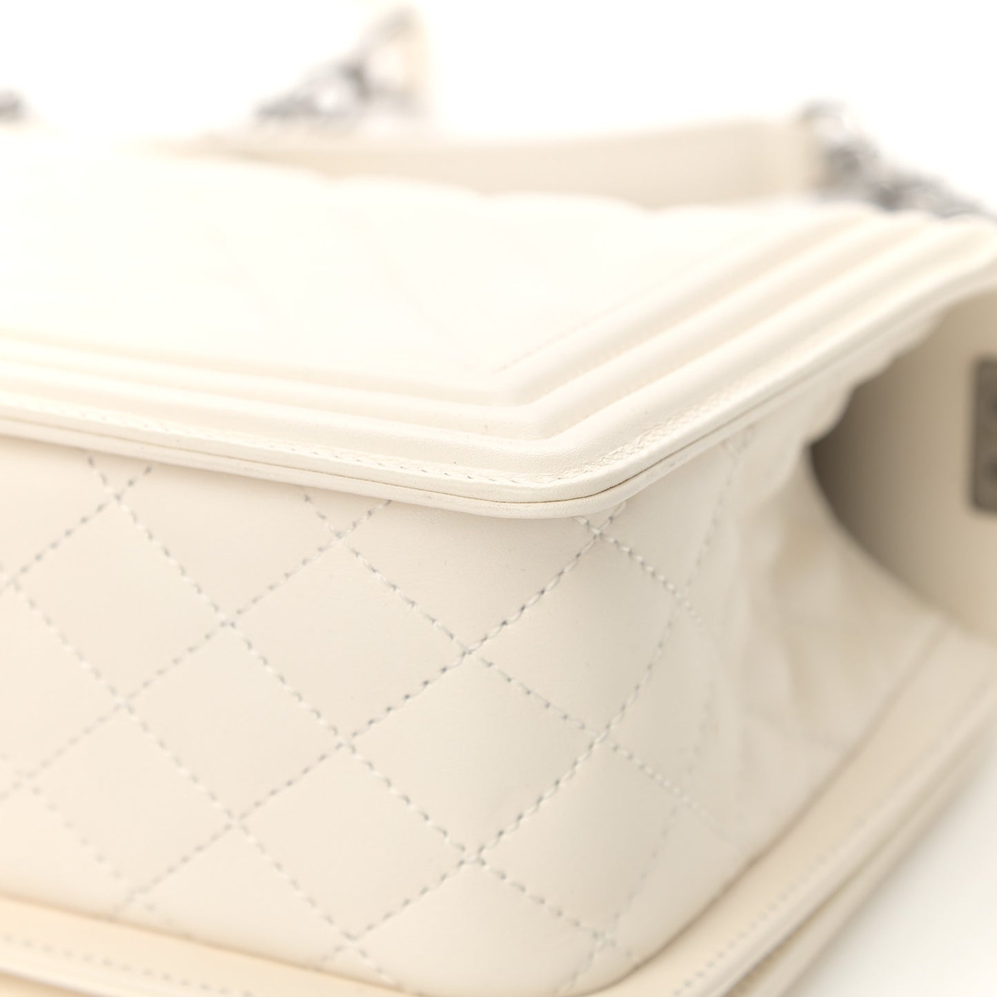 Lambskin Quilted Chevron Medium Boy Flap White