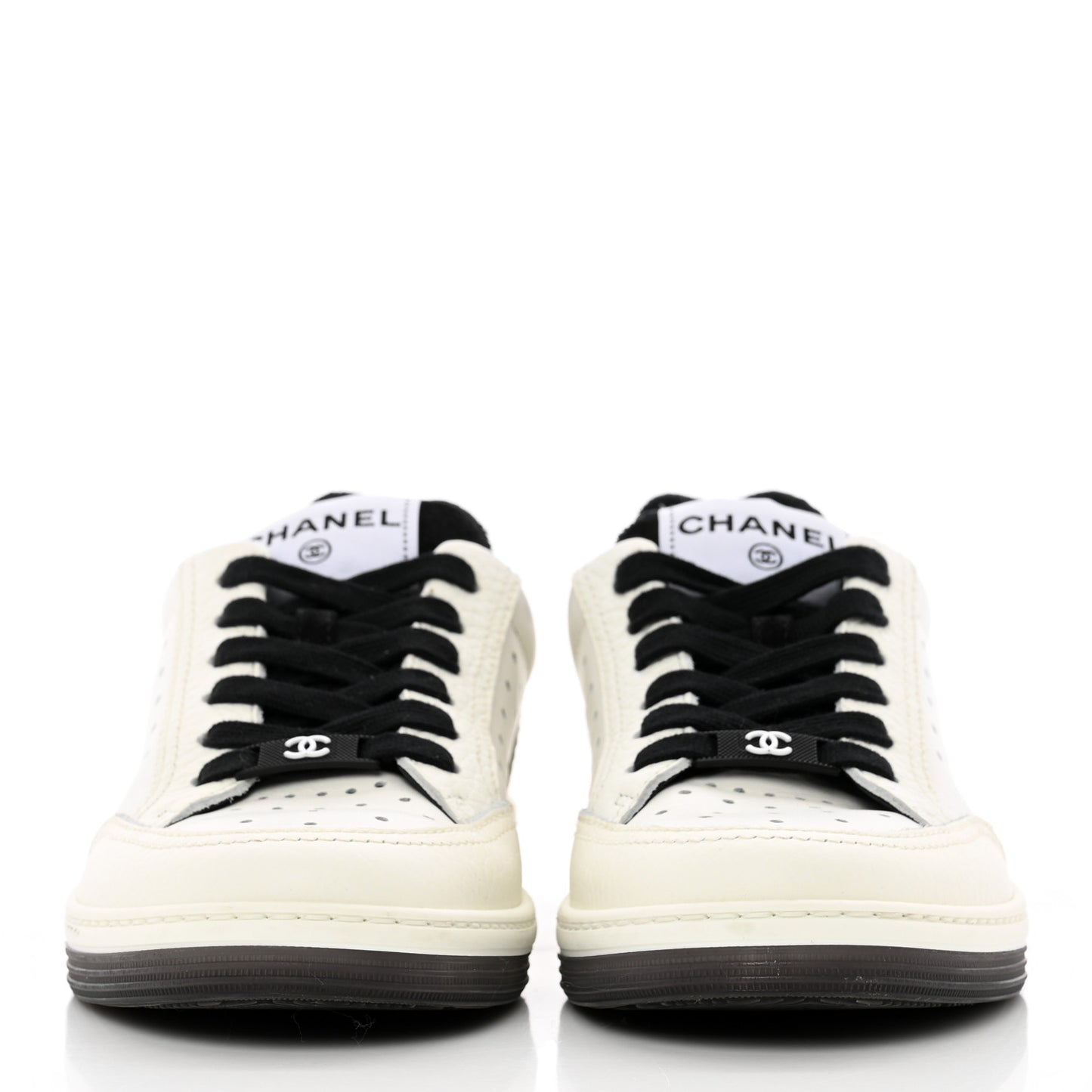 Grained Calfskin Fabric Womens Logo Sneakers 35 White Black
