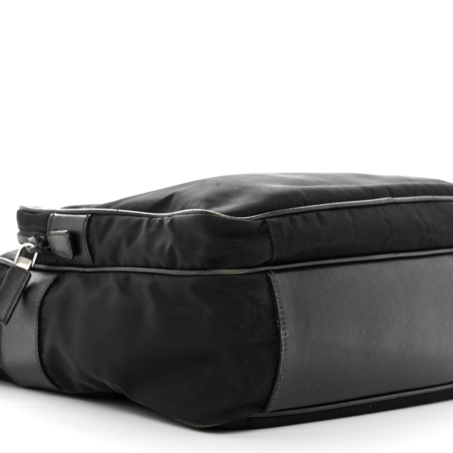 Tessuto Nylon Saffiano Front Pocket Zip Messenger Black