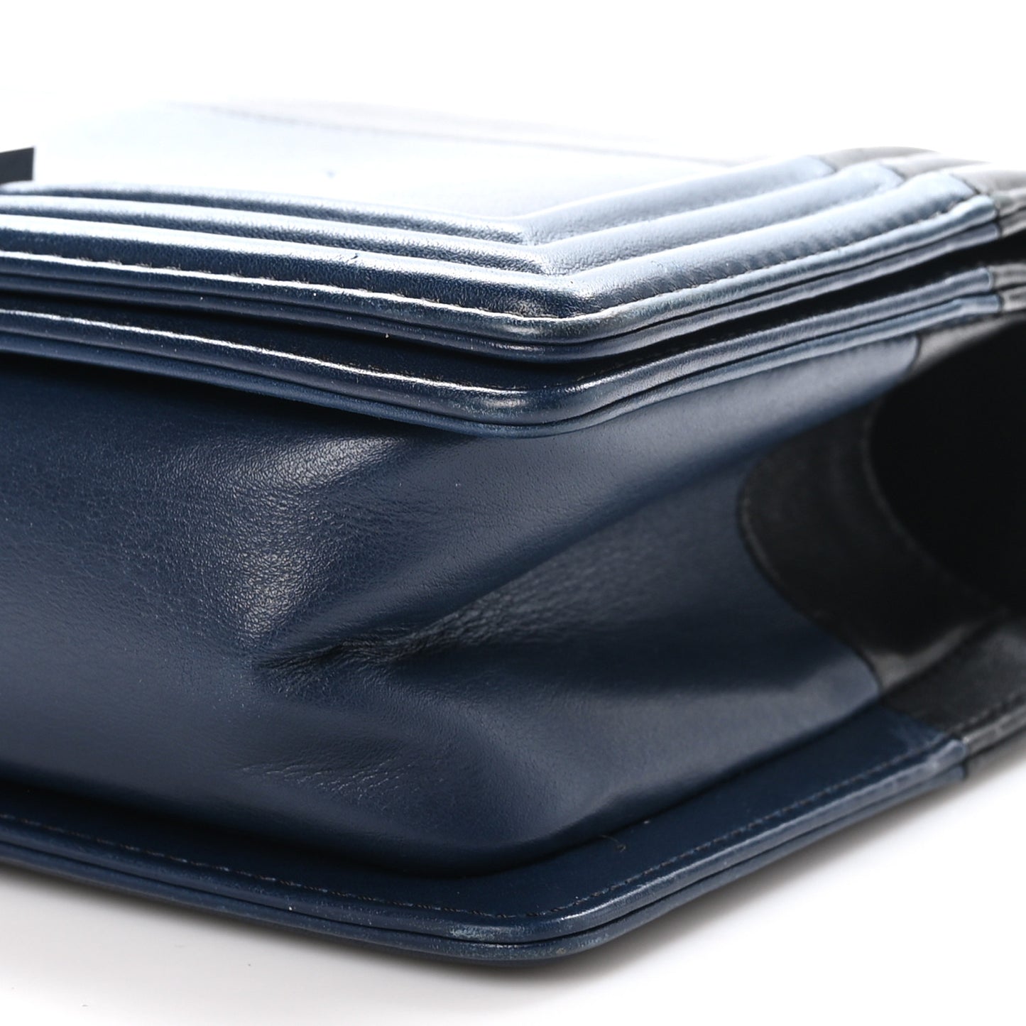 Calfskin Medium Bi-Color Boy Flap Navy Black