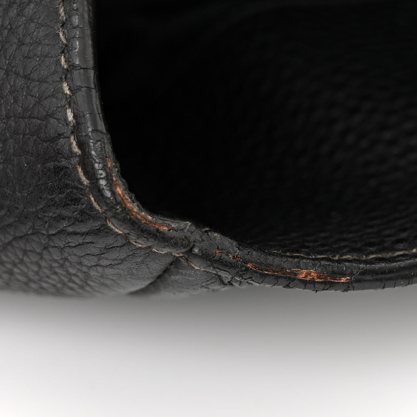 Vitello Daino Shopping Satchel Black
