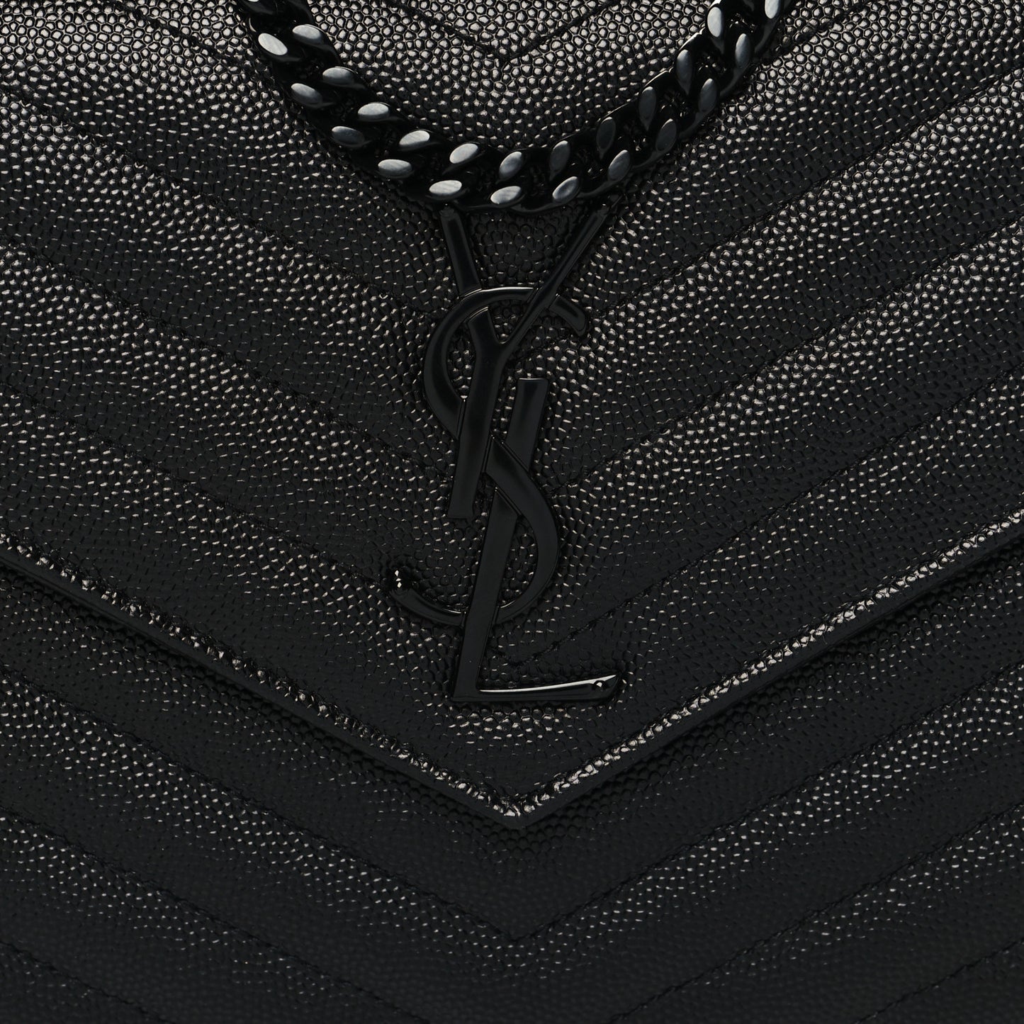 Grain De Poudre Matelasse Chevron Monogram Monochrome Chain Wallet Black