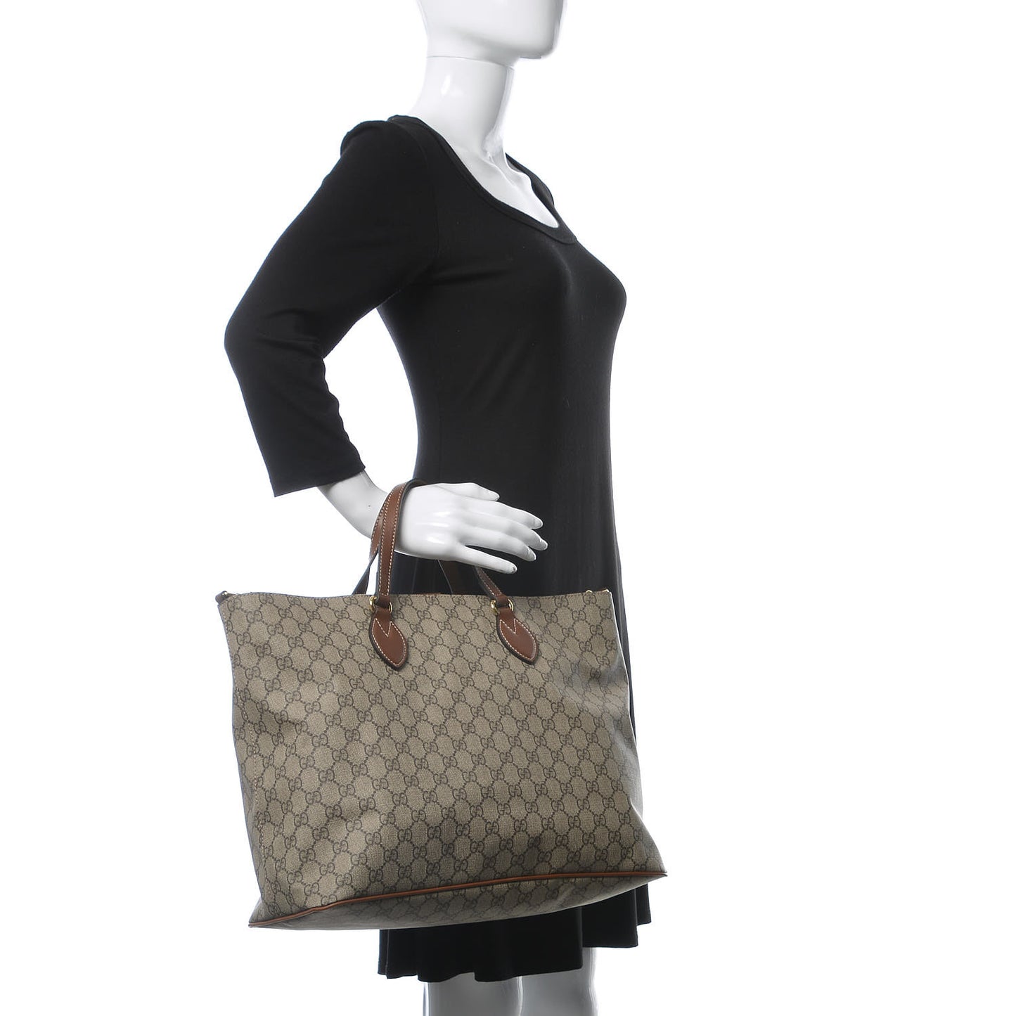 Soft GG Supreme Monogram Medium Crossbody Tote Beige Cuir
