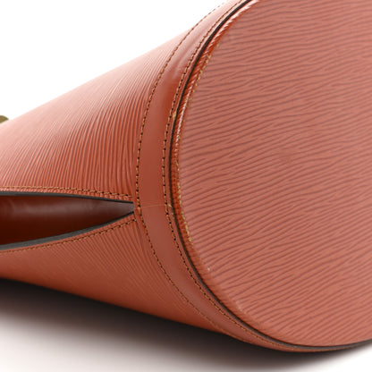 Louis Vuitton Epi Cluny Kenyan Fawn 8 of 16
