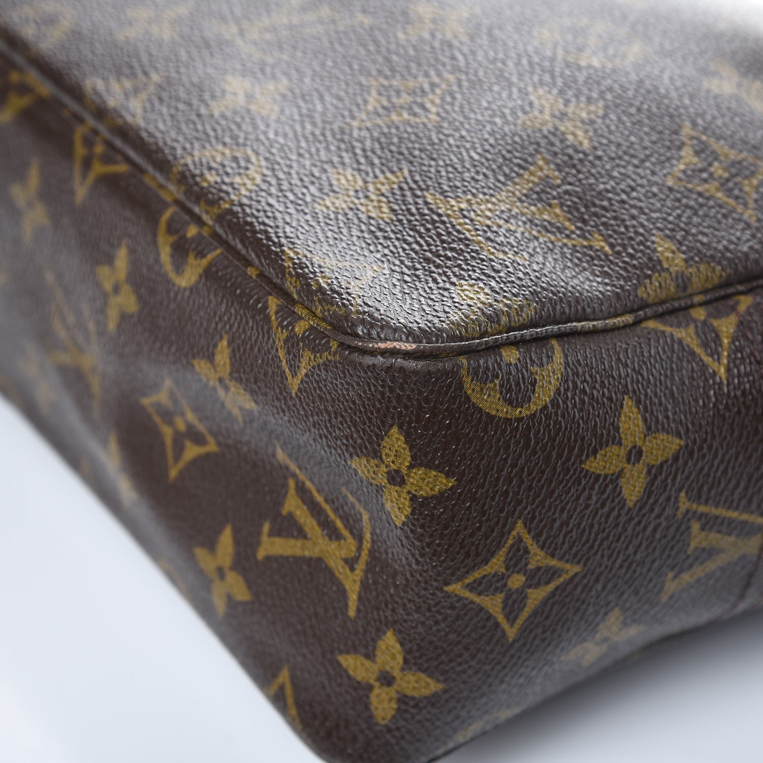 Louis Vuitton Monogram Trousse Toilette 28 11 of 24