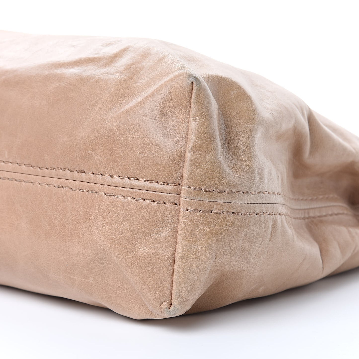 Vitello Shine Hobo Cammeo