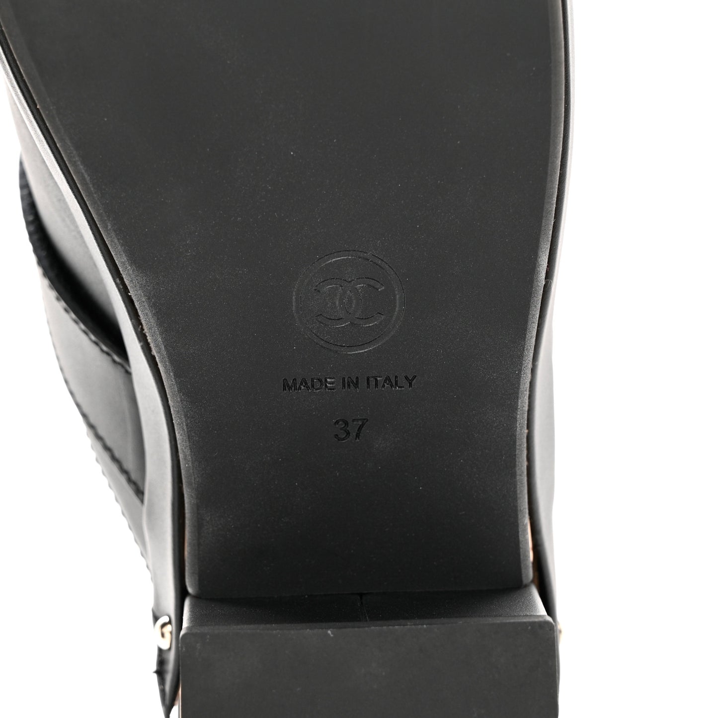 Calfskin CC Turn Lock Clogs 37 Black