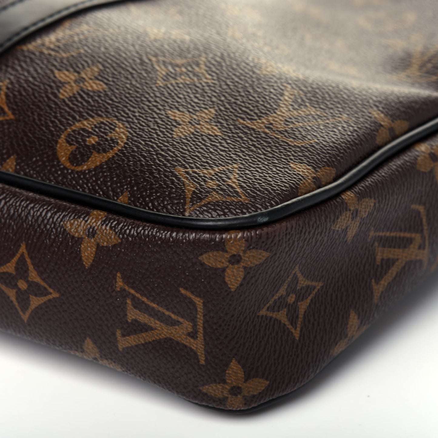 Monogram Macassar Porte-Documents Voyage PM