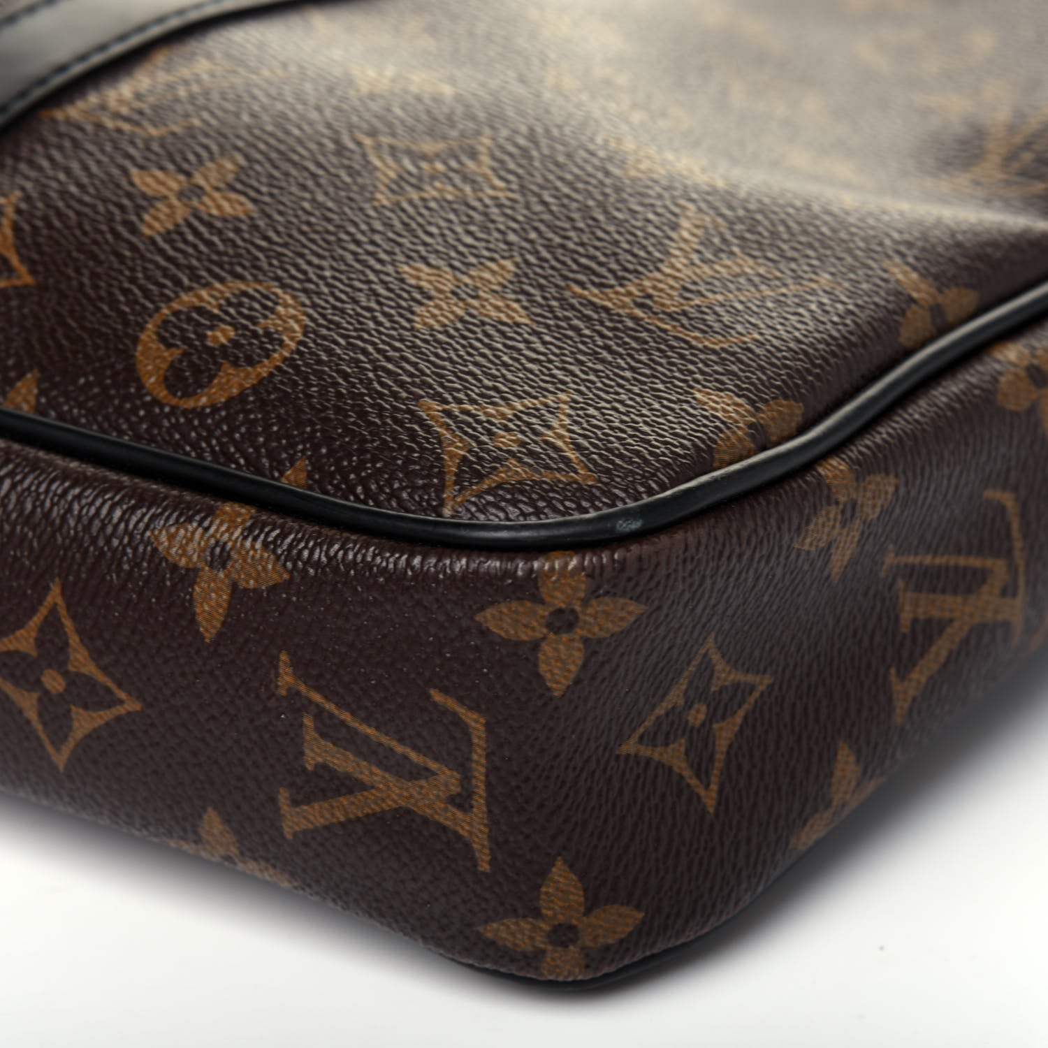 Louis Vuitton Monogram Macassar Porte-Documents Voyage PM 14 of 16