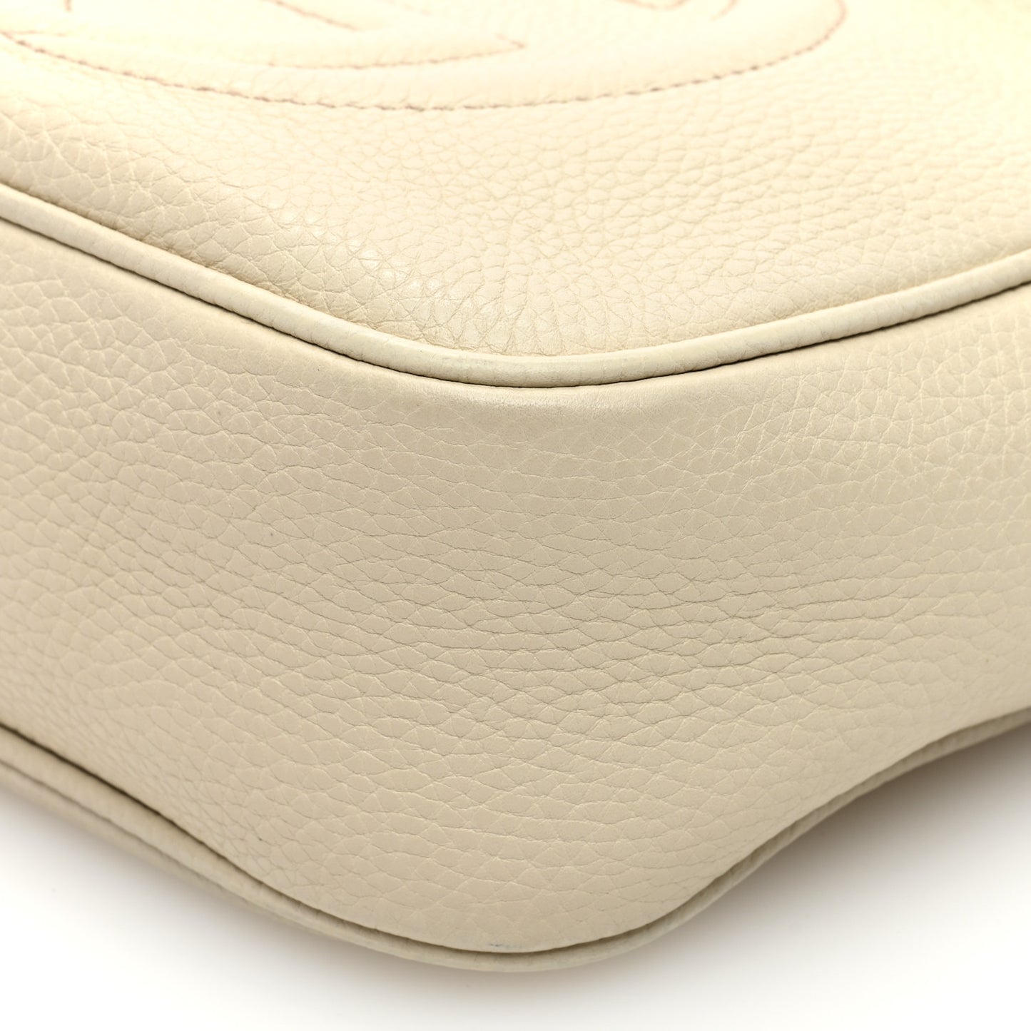 Pebbled Calfskin Small Soho Disco Bag Off White