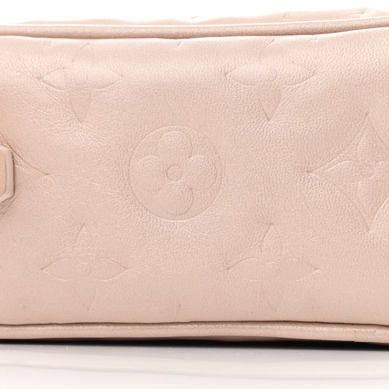 Louis Vuitton Lambskin Embossed Monogram Fall In Love Sac Coeur Light Pink 7 of 8