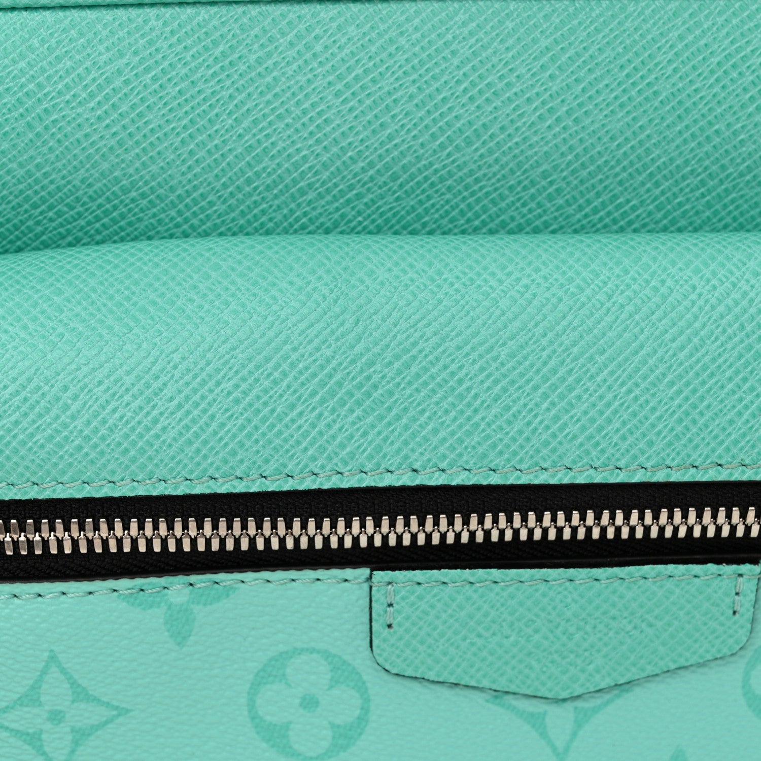 Louis Vuitton Taigarama Outdoor Messenger Miami Green 10 of 10