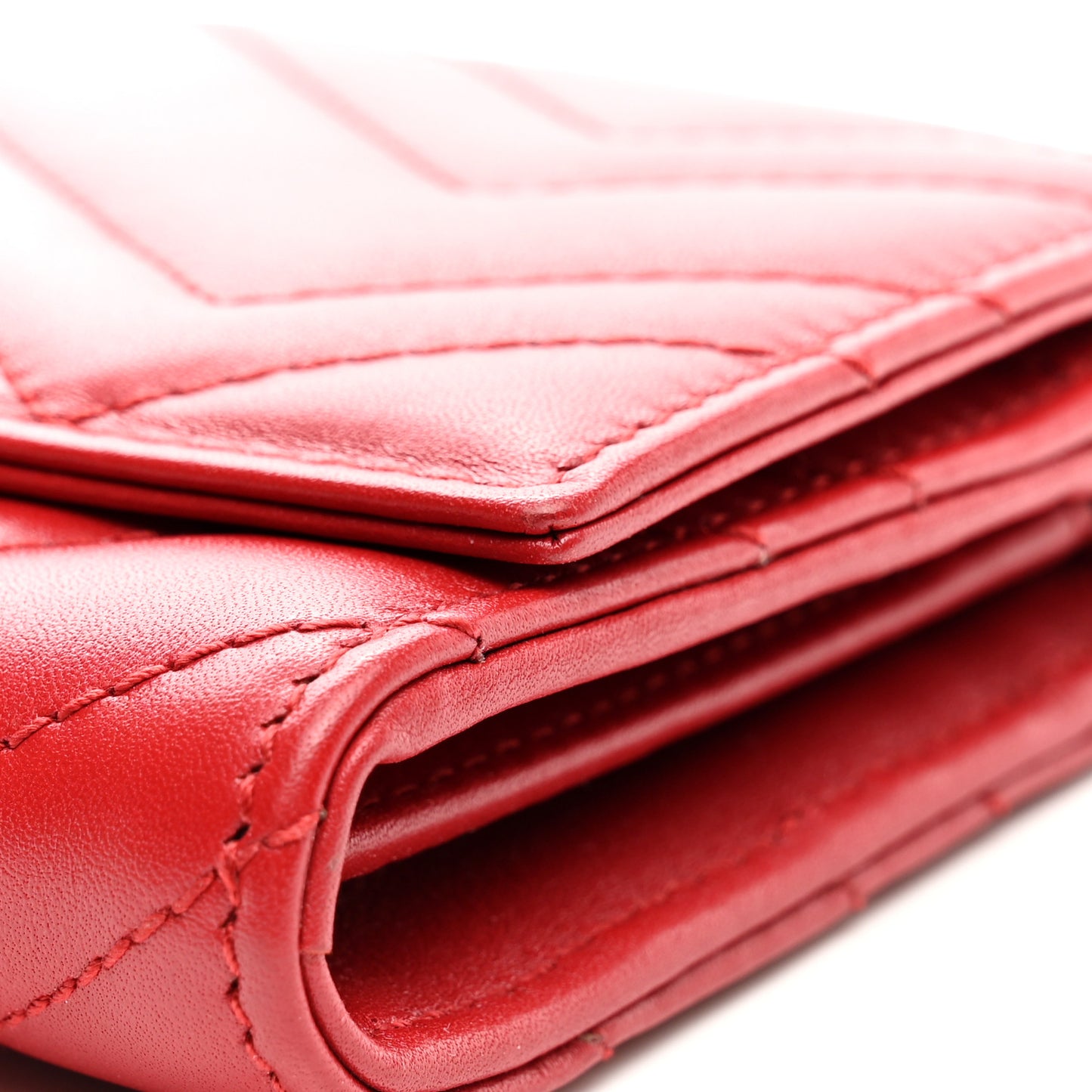 Calfskin Matelasse GG Marmont Continental Wallet Hibiscus Red