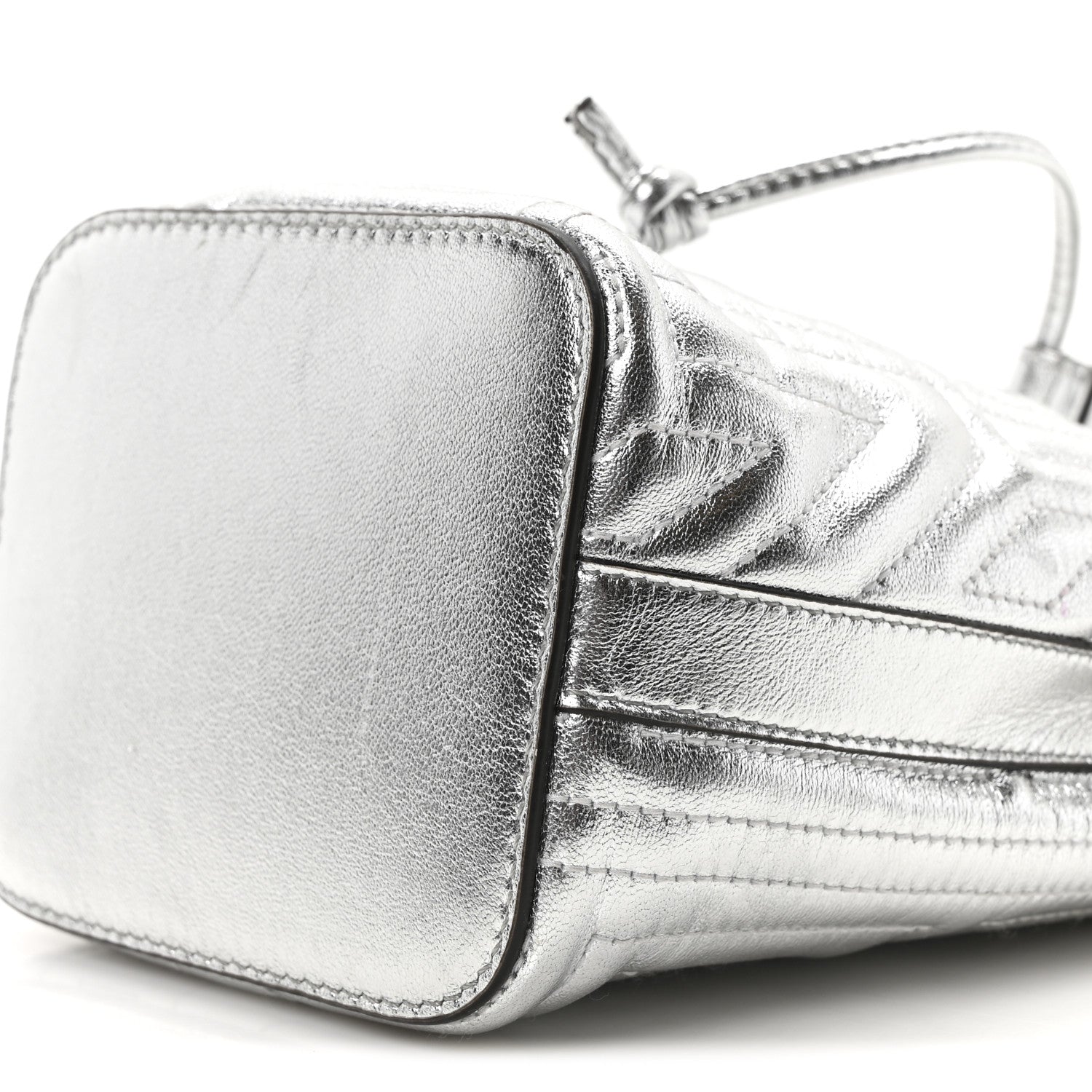 Fendi X MARC JACOBS Agnello Laminato Trapunta FF Mini Mon Tresor Bucket Bag Argento 10 of 10