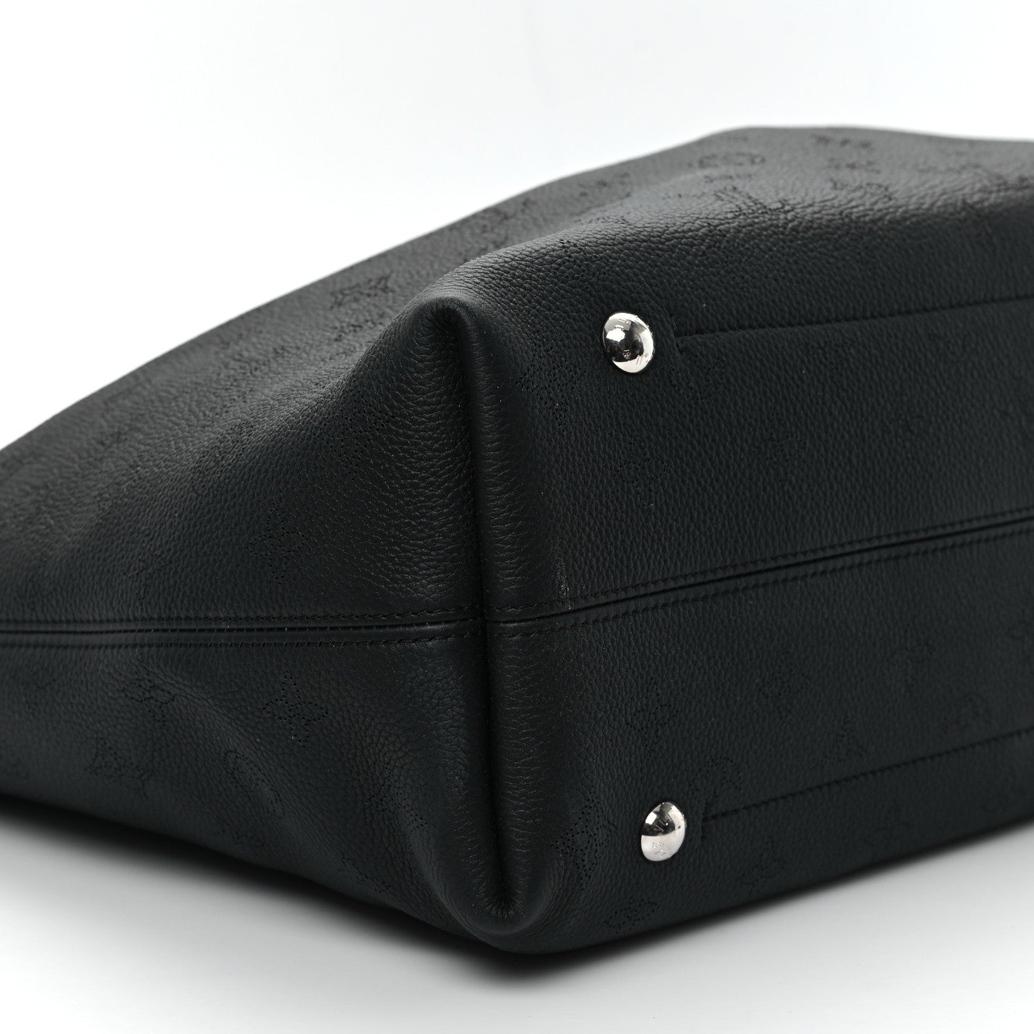Louis Vuitton Mahina Boundless Tote Black 9 of 11
