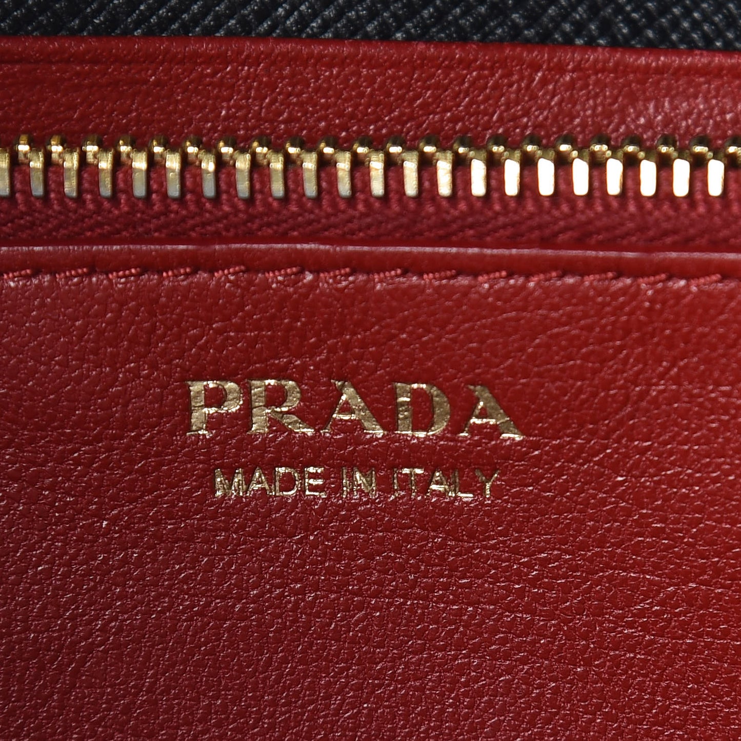 Saffiano Bi-Color Wallet On Chain Black Fuoco