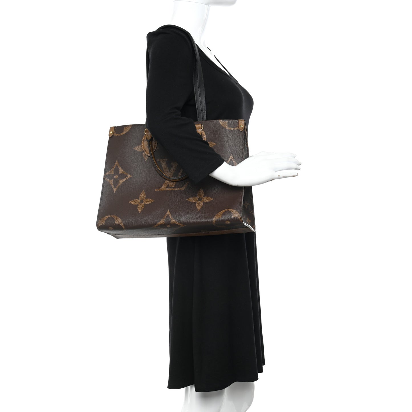 Reverse Monogram Giant Onthego MM