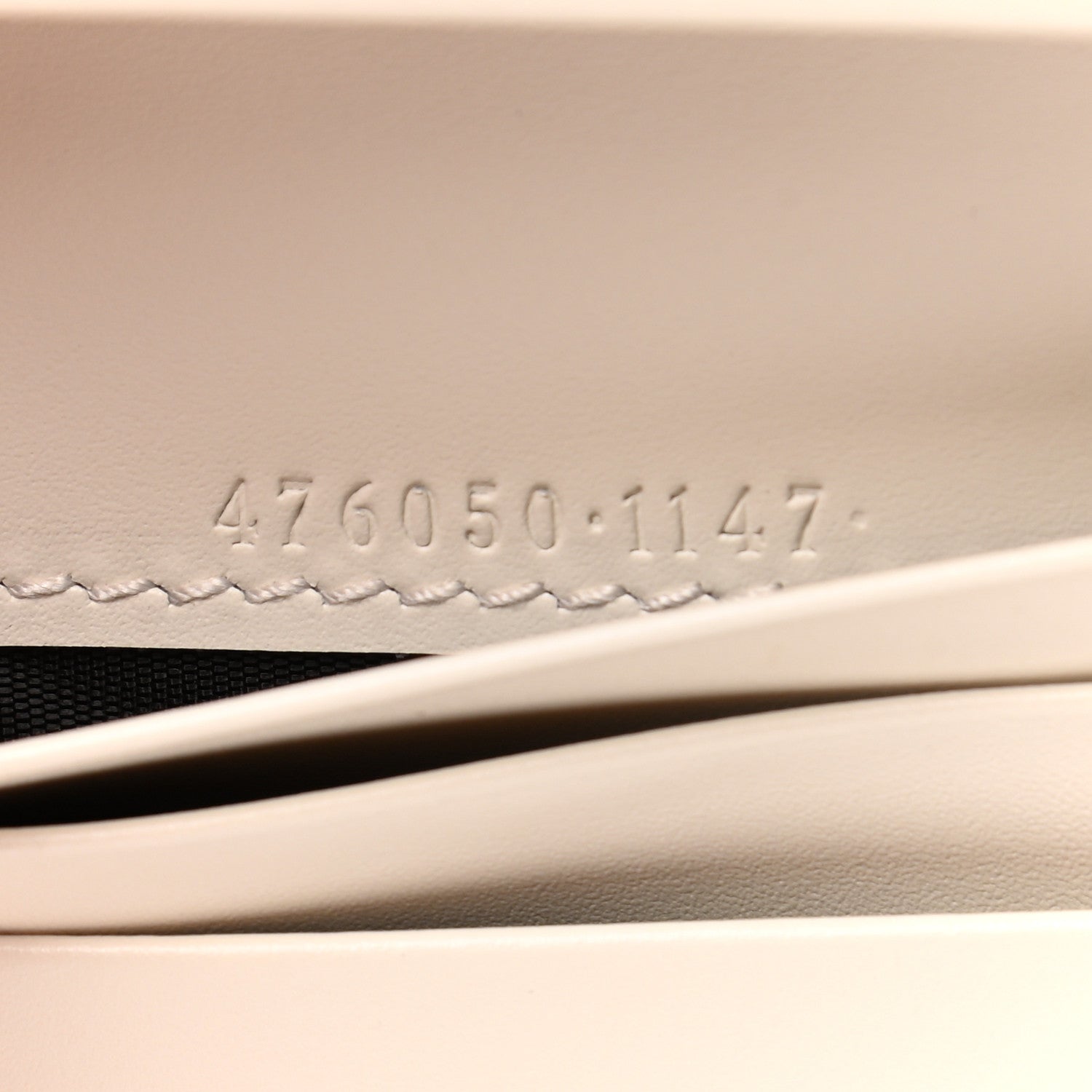 Gucci Guccissima Cherries Card Case Wallet White 7 of 8