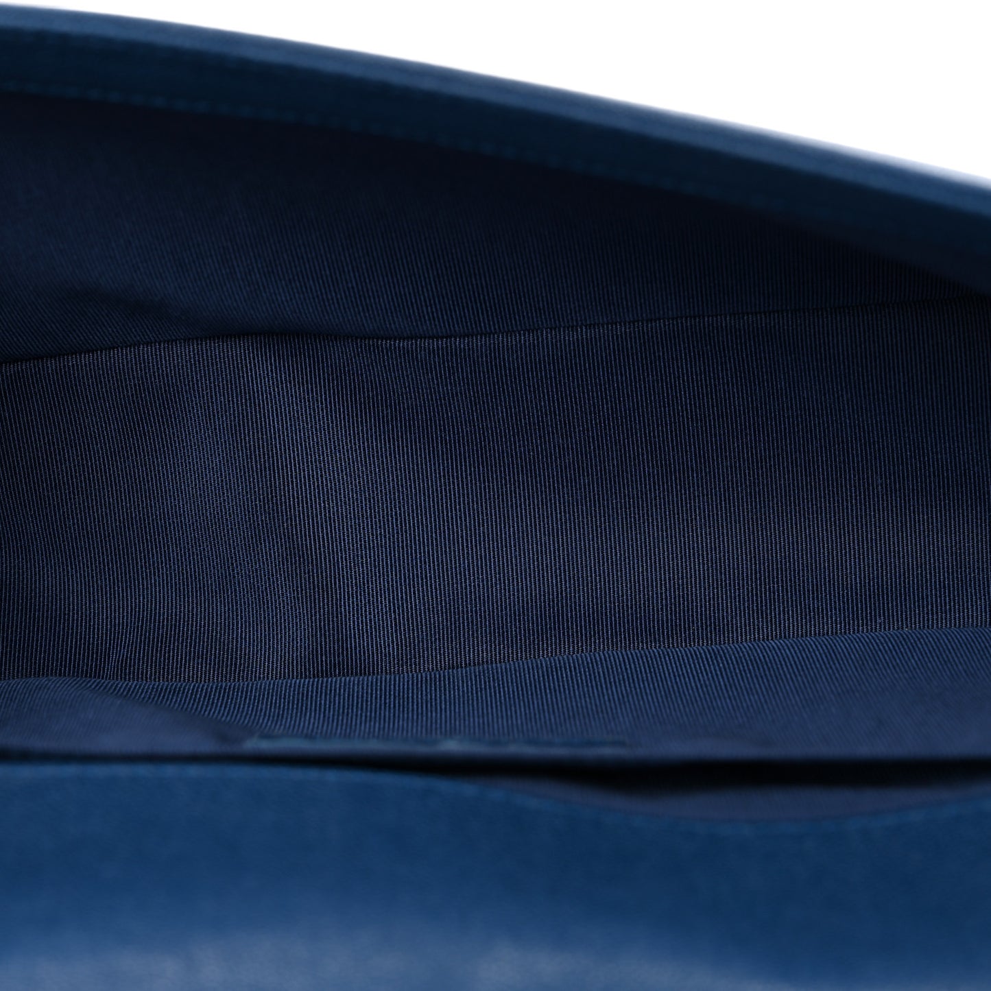 Caviar Quilted Medium Boy Flap Blue