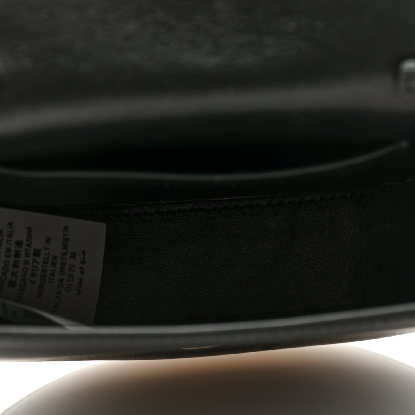 Vitello Virtus Belt Bag Black