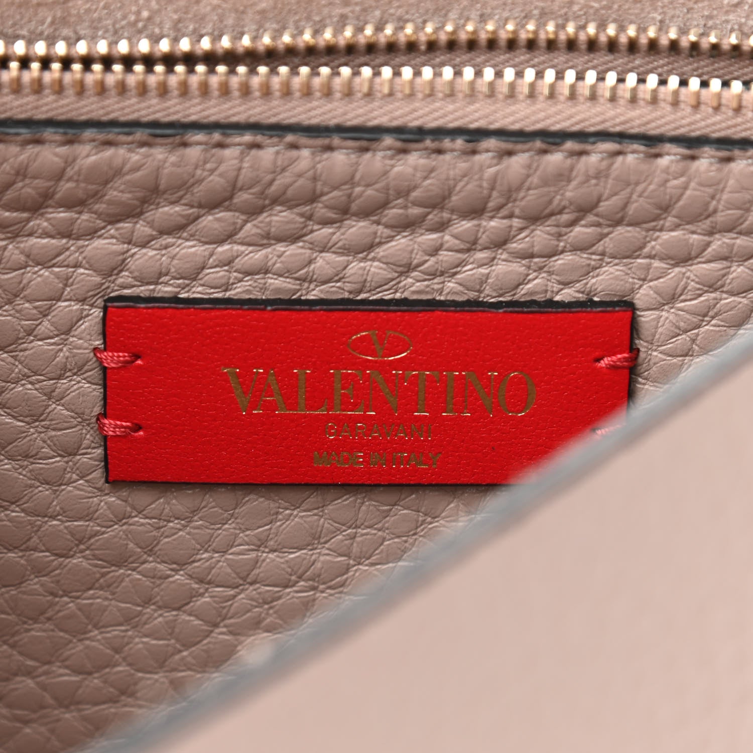 Valentino Garavani Pebbled Calfskin Rockstud Shoulder Bag Poudre 6 of 9