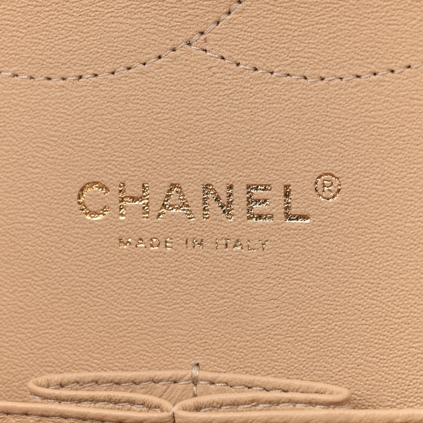 Caviar Quilted Jumbo Double Flap Beige Clair